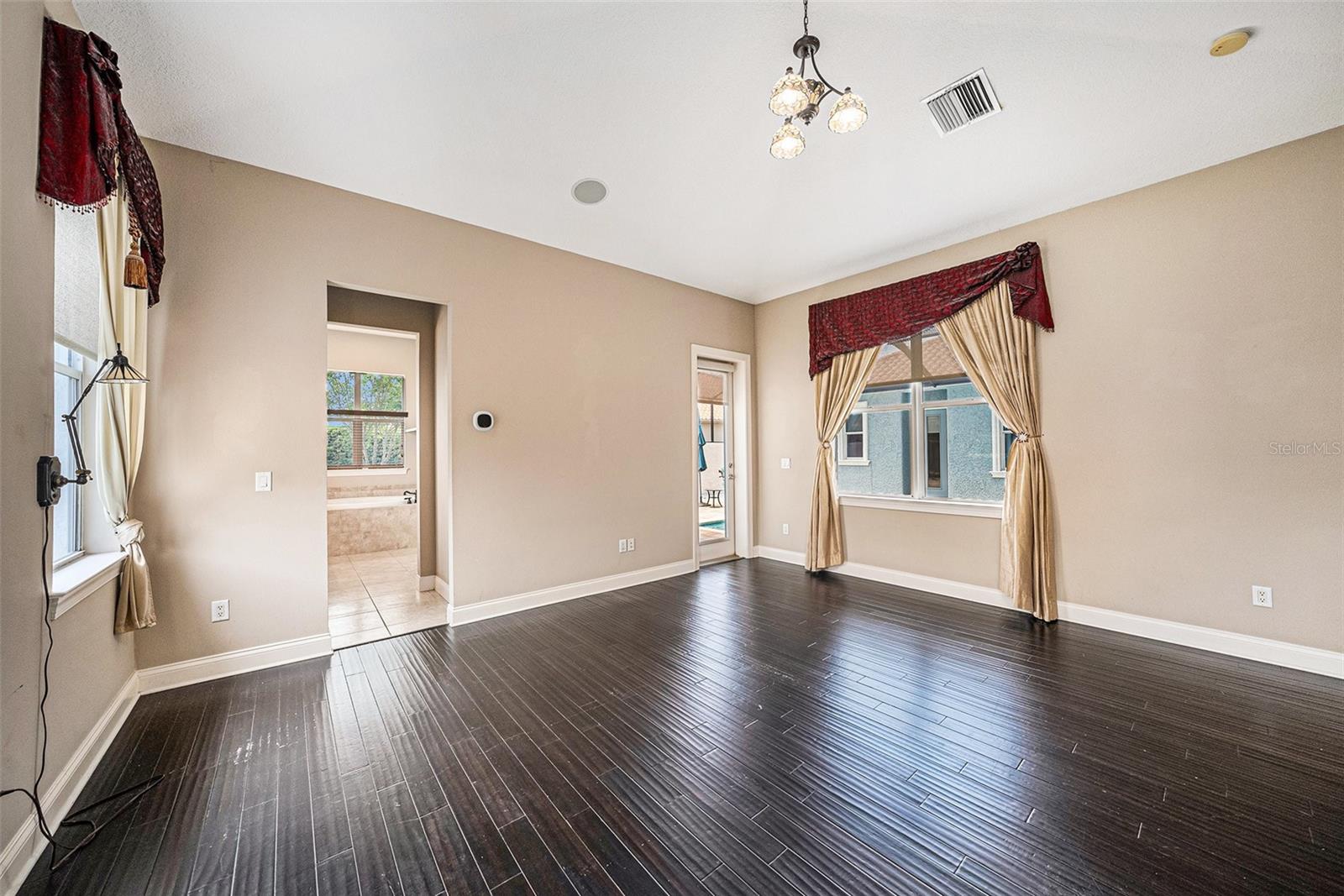 Image 13 of 31 For 10645 Ruffino Court
