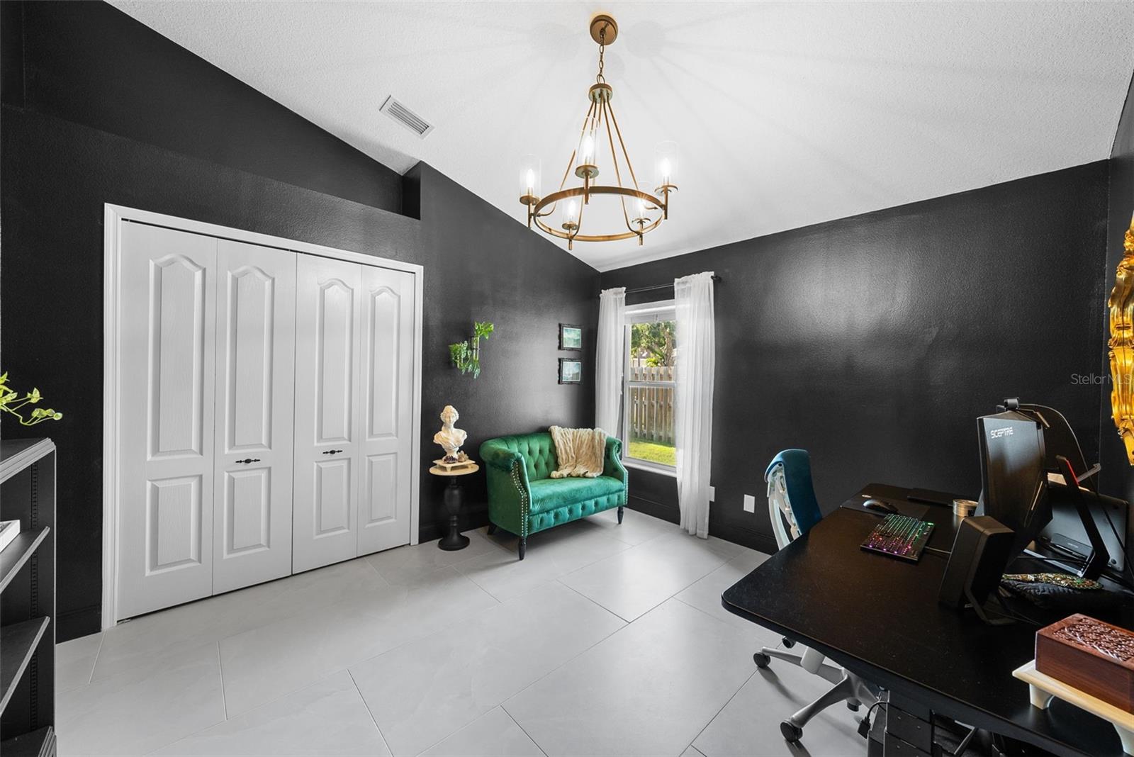 Image 32 of 70 For 10516 Gretna Green Drive