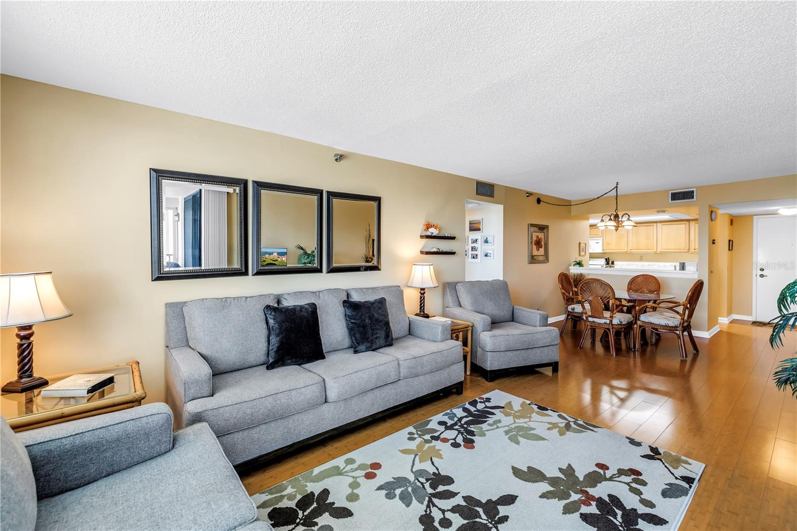 Image 10 of 36 For 6265 Sun Boulevard 605