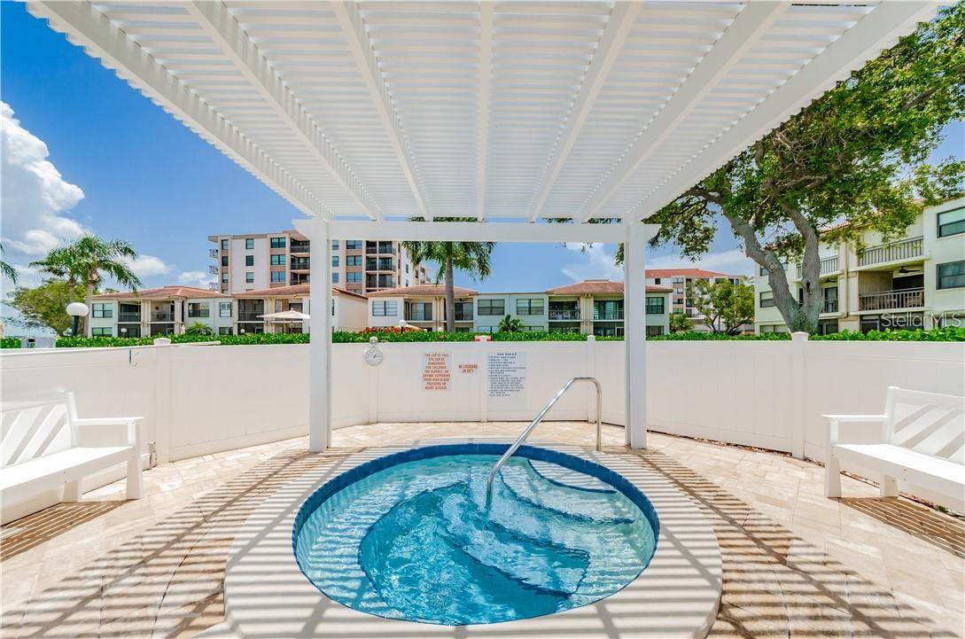 Image 35 of 36 For 6265 Sun Boulevard 605