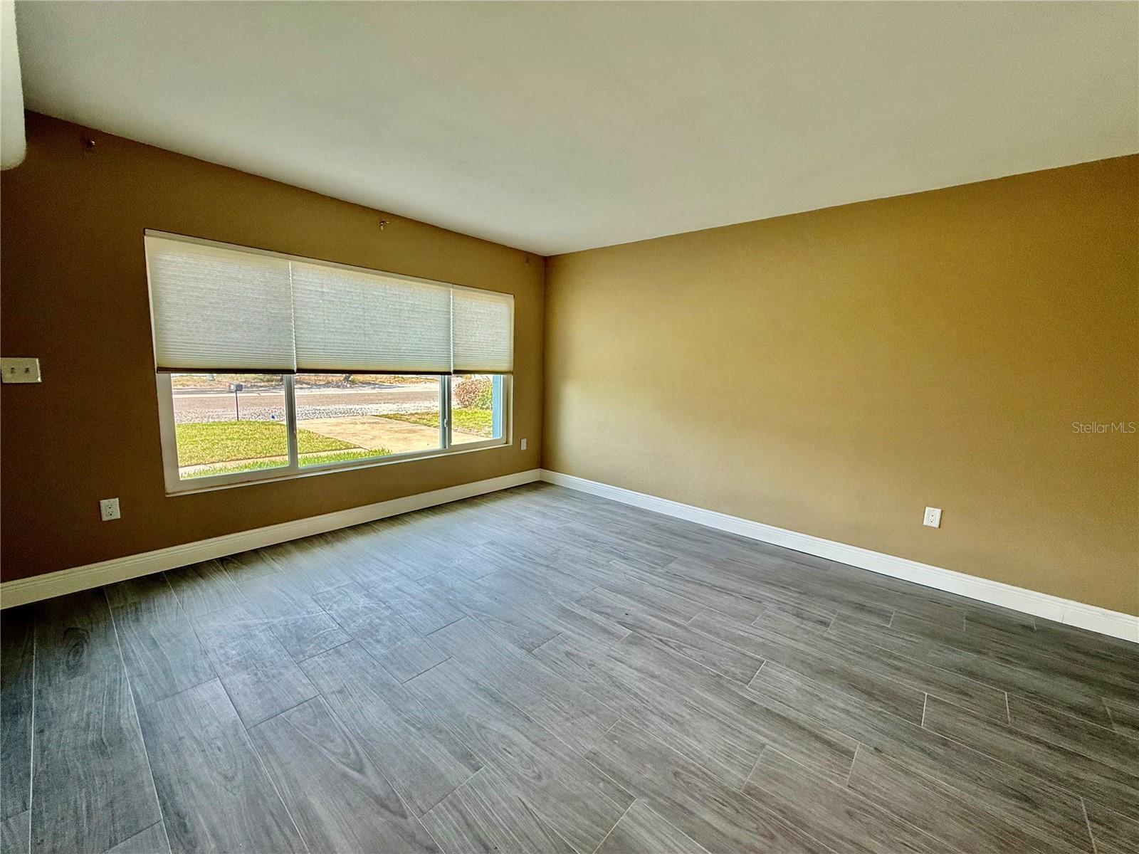 Image 9 of 58 For 440 89th Avenue