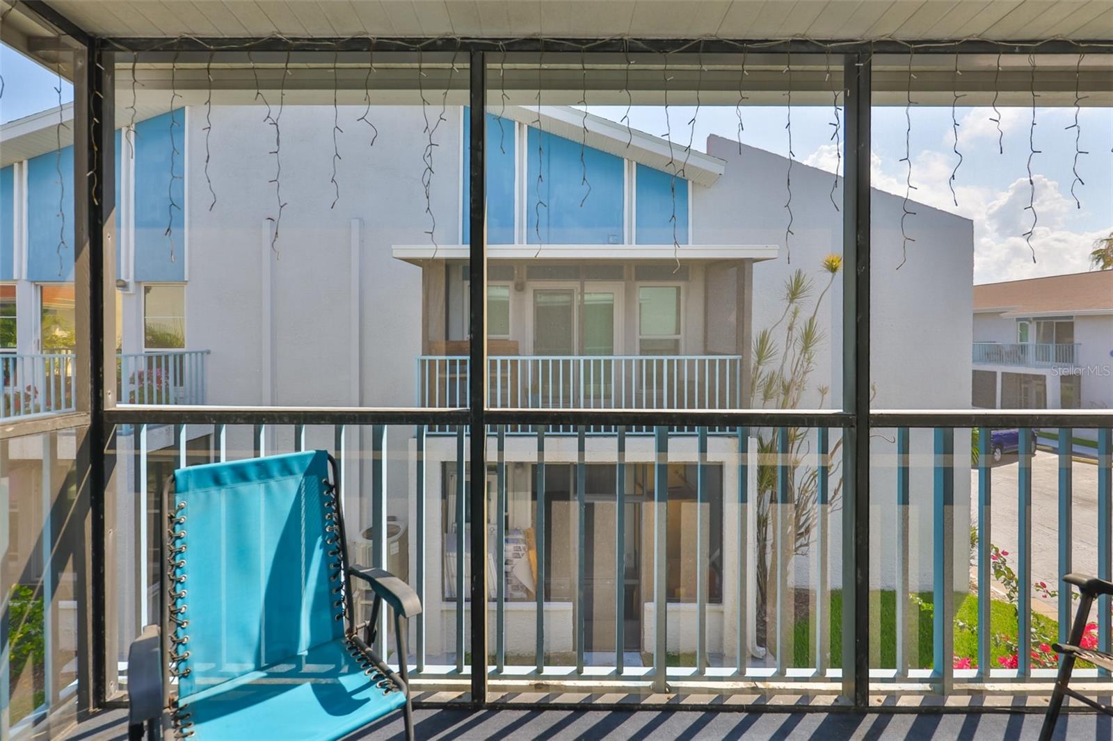 Listing photo id 27 for 230 Medallion Boulevard F