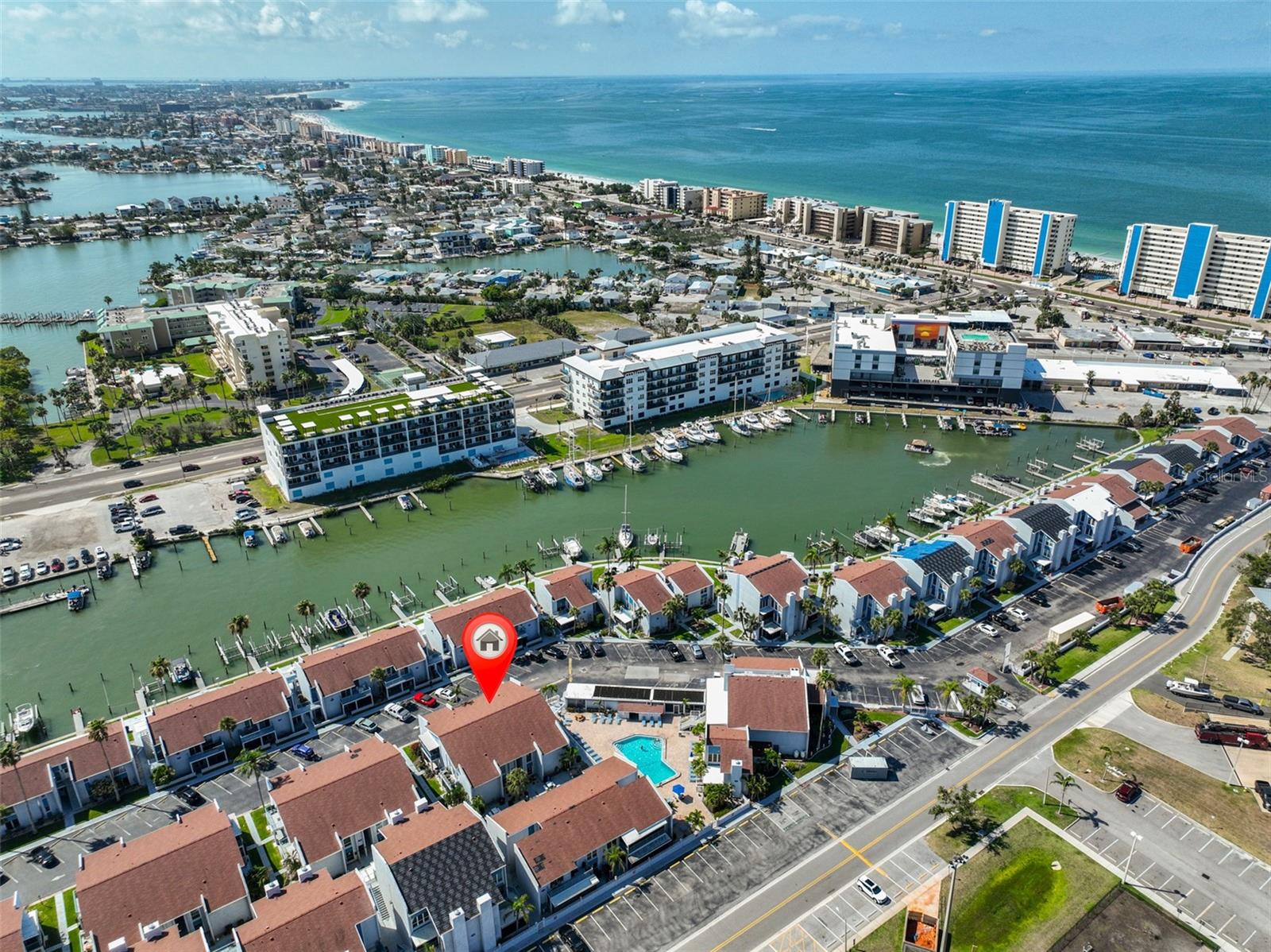 Listing photo id 40 for 230 Medallion Boulevard F