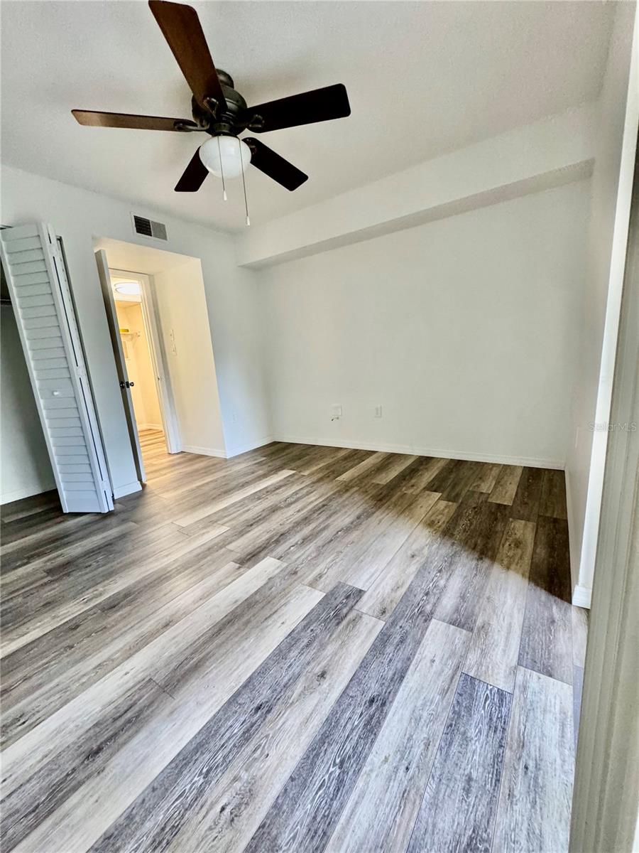 Image 12 of 20 For 2690 Coral Landings Boulevard 217