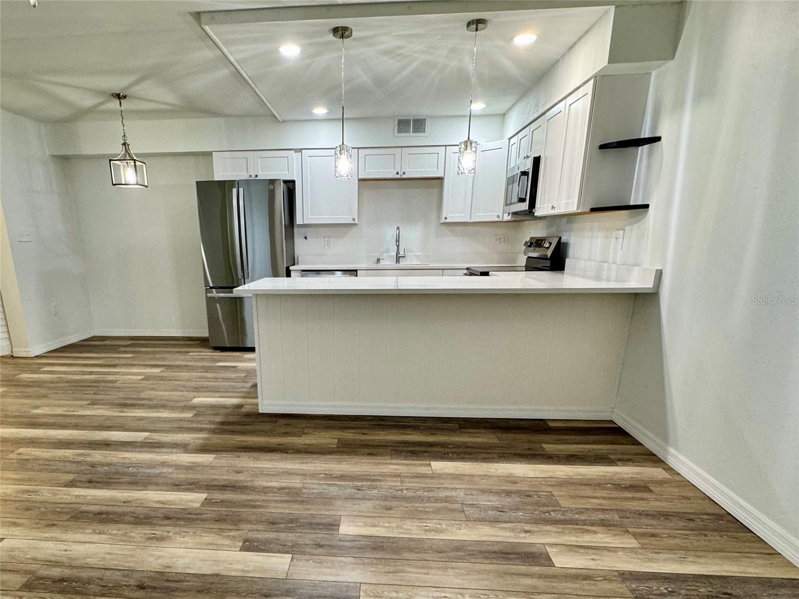 Image 4 of 20 For 2690 Coral Landings Boulevard 217