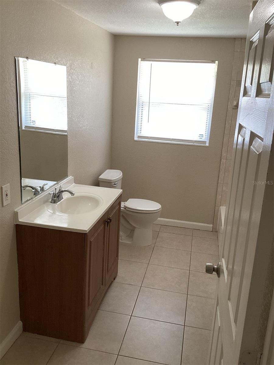 Image 4 of 6 For 710 Suwannee Avenue