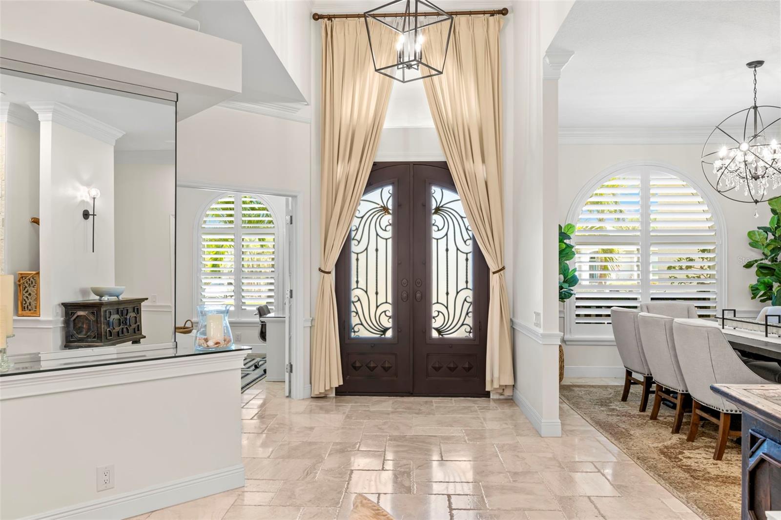 Listing photo id 1 for 703 Monte Cristo Boulevard