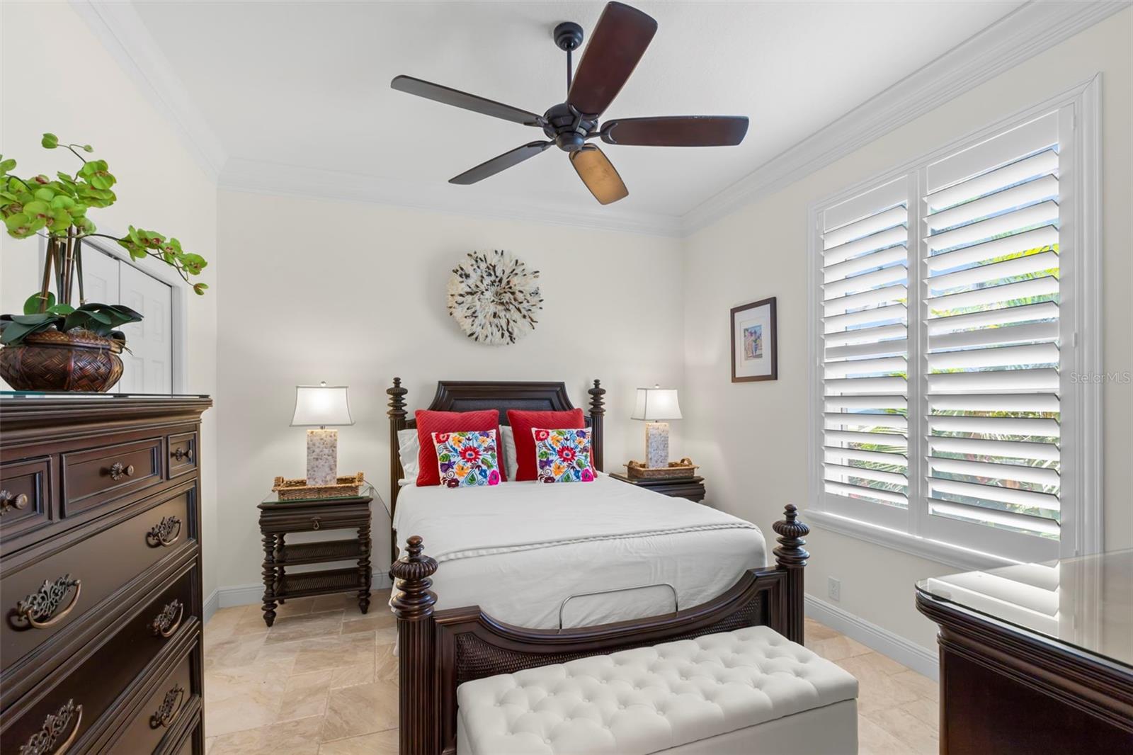 Listing photo id 32 for 703 Monte Cristo Boulevard