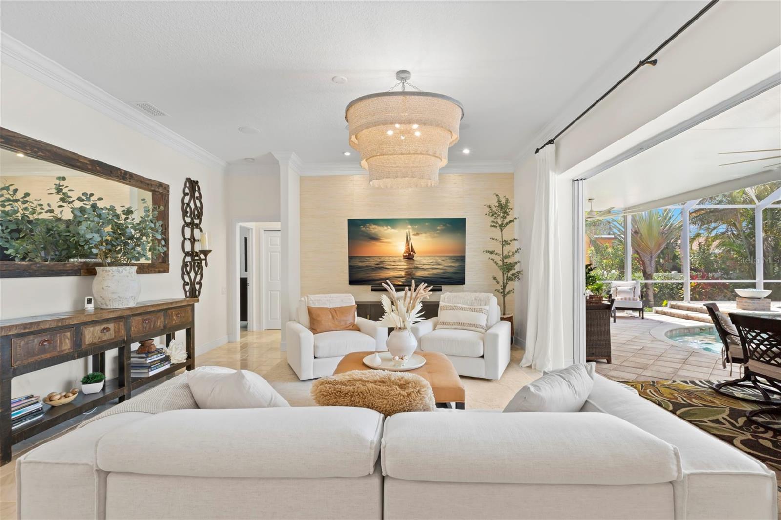 Listing photo id 2 for 703 Monte Cristo Boulevard
