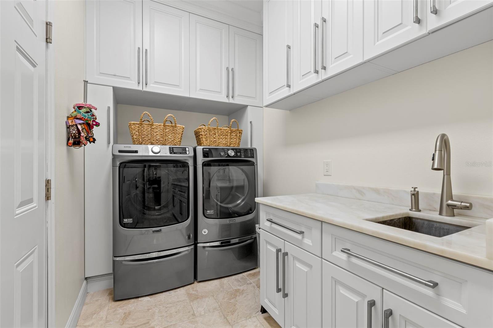 Listing photo id 42 for 703 Monte Cristo Boulevard