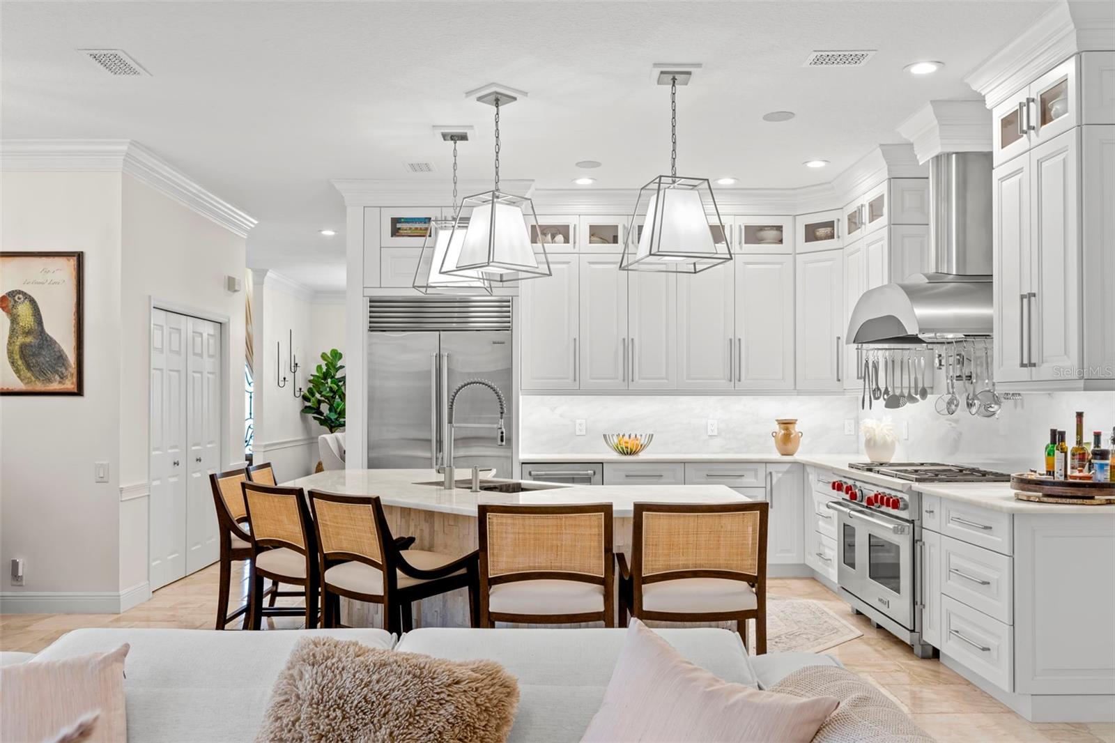 Listing photo id 4 for 703 Monte Cristo Boulevard