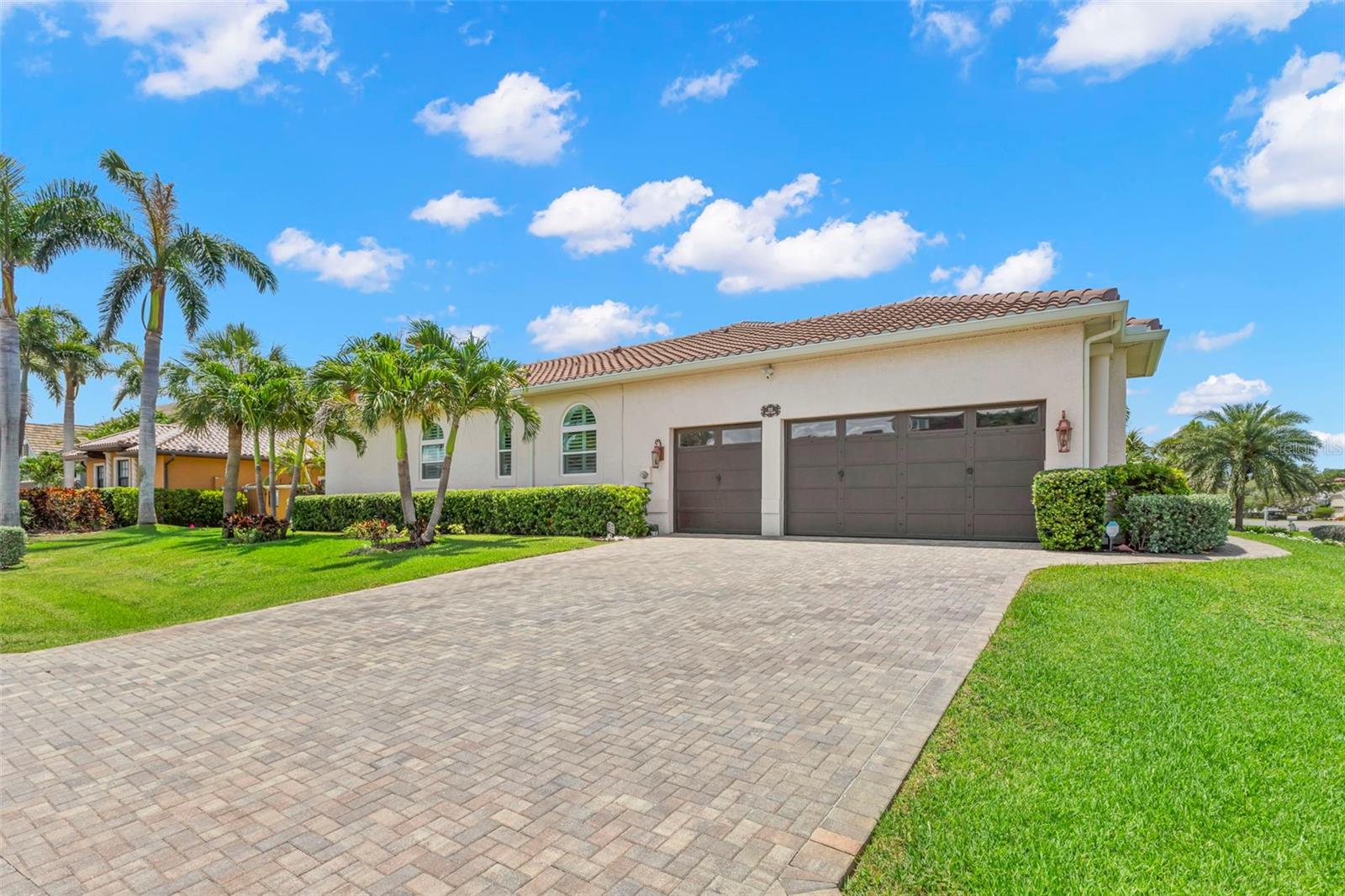 Listing photo id 59 for 703 Monte Cristo Boulevard