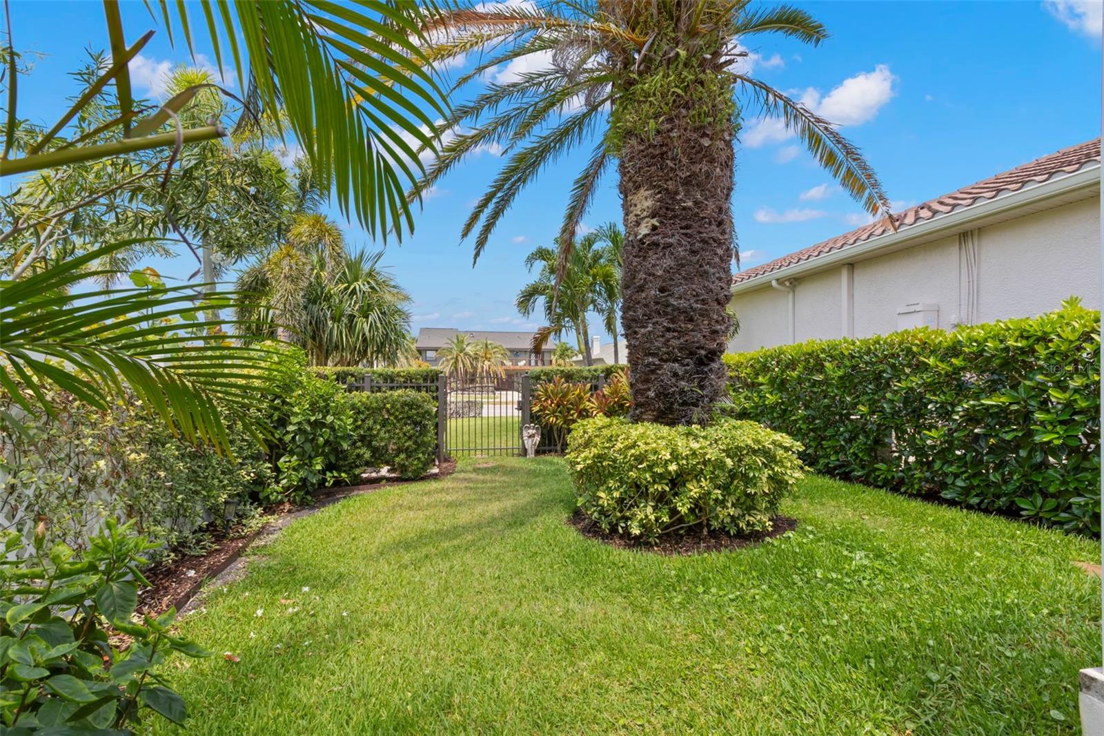 Listing photo id 62 for 703 Monte Cristo Boulevard