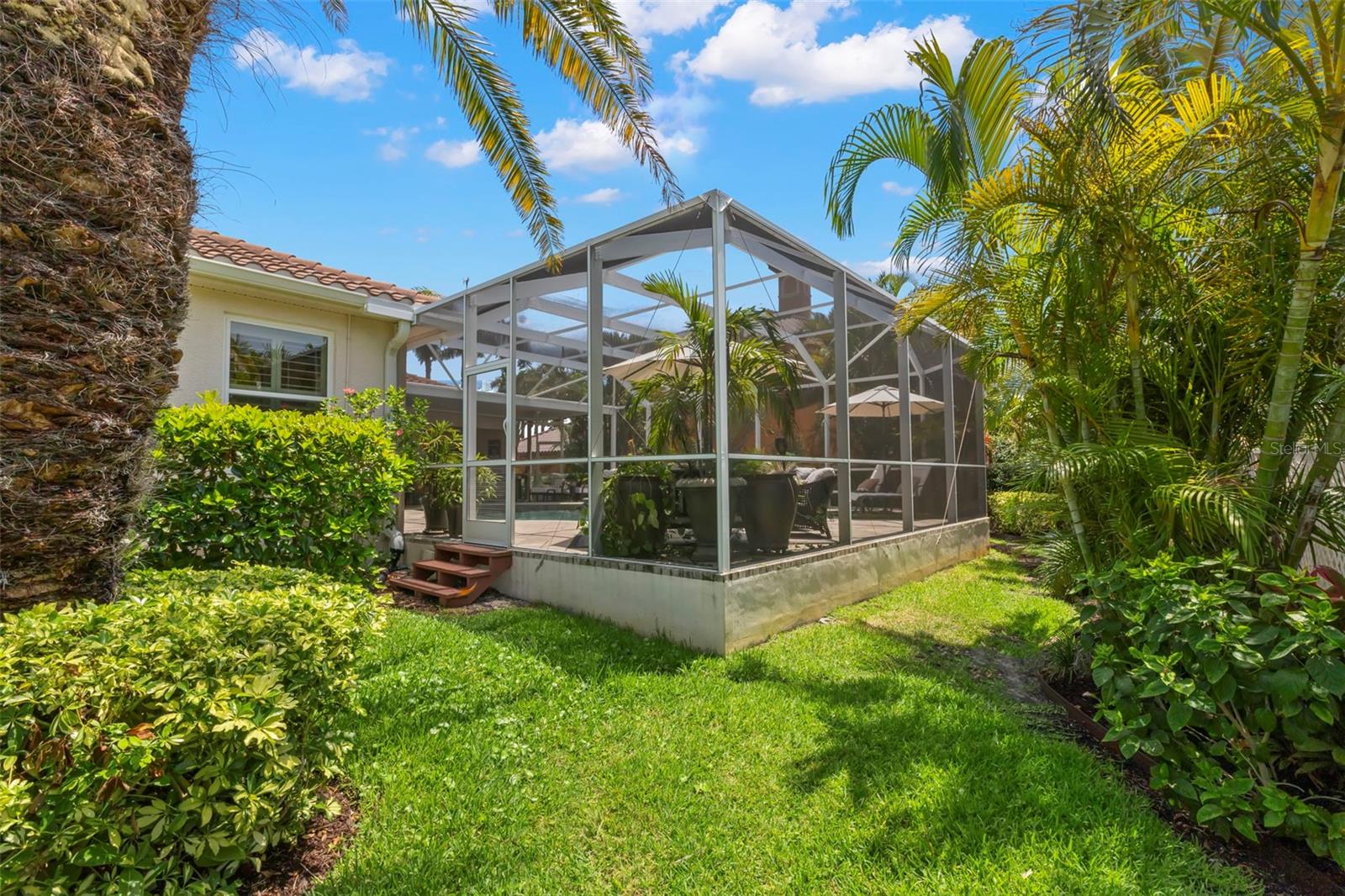 Listing photo id 63 for 703 Monte Cristo Boulevard