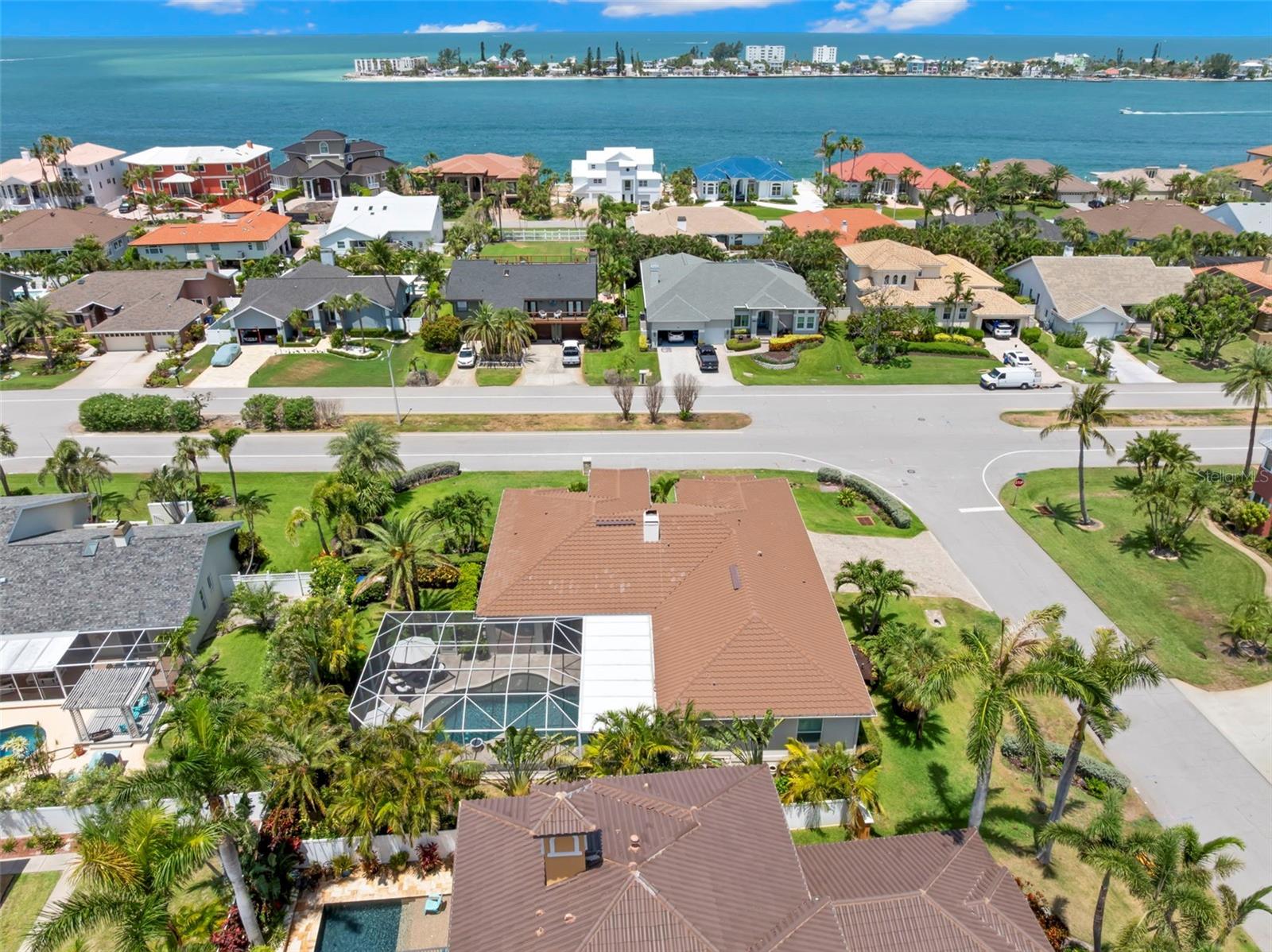 Listing photo id 73 for 703 Monte Cristo Boulevard