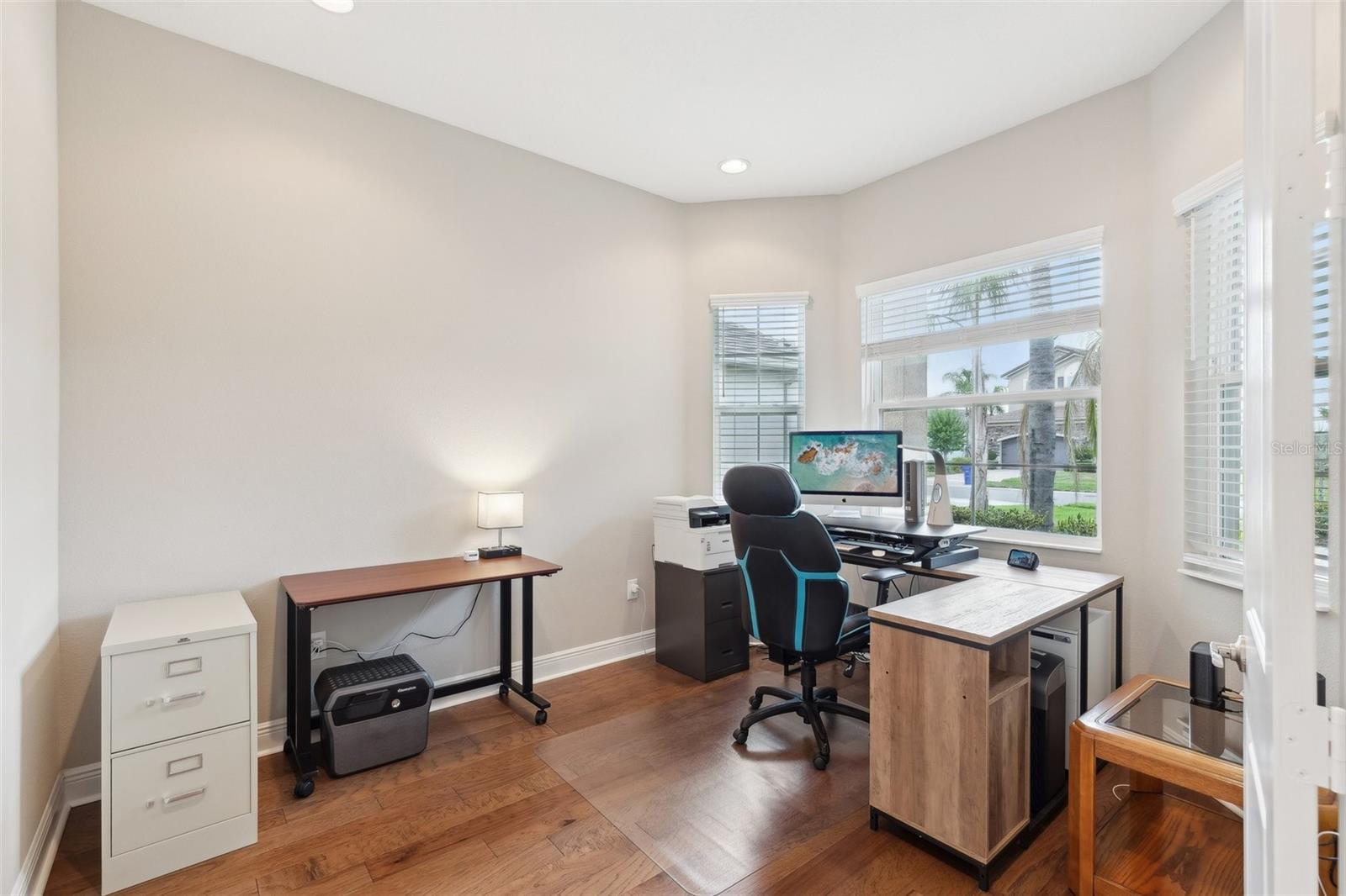 Image 13 of 44 For 30764 Lindentree Drive