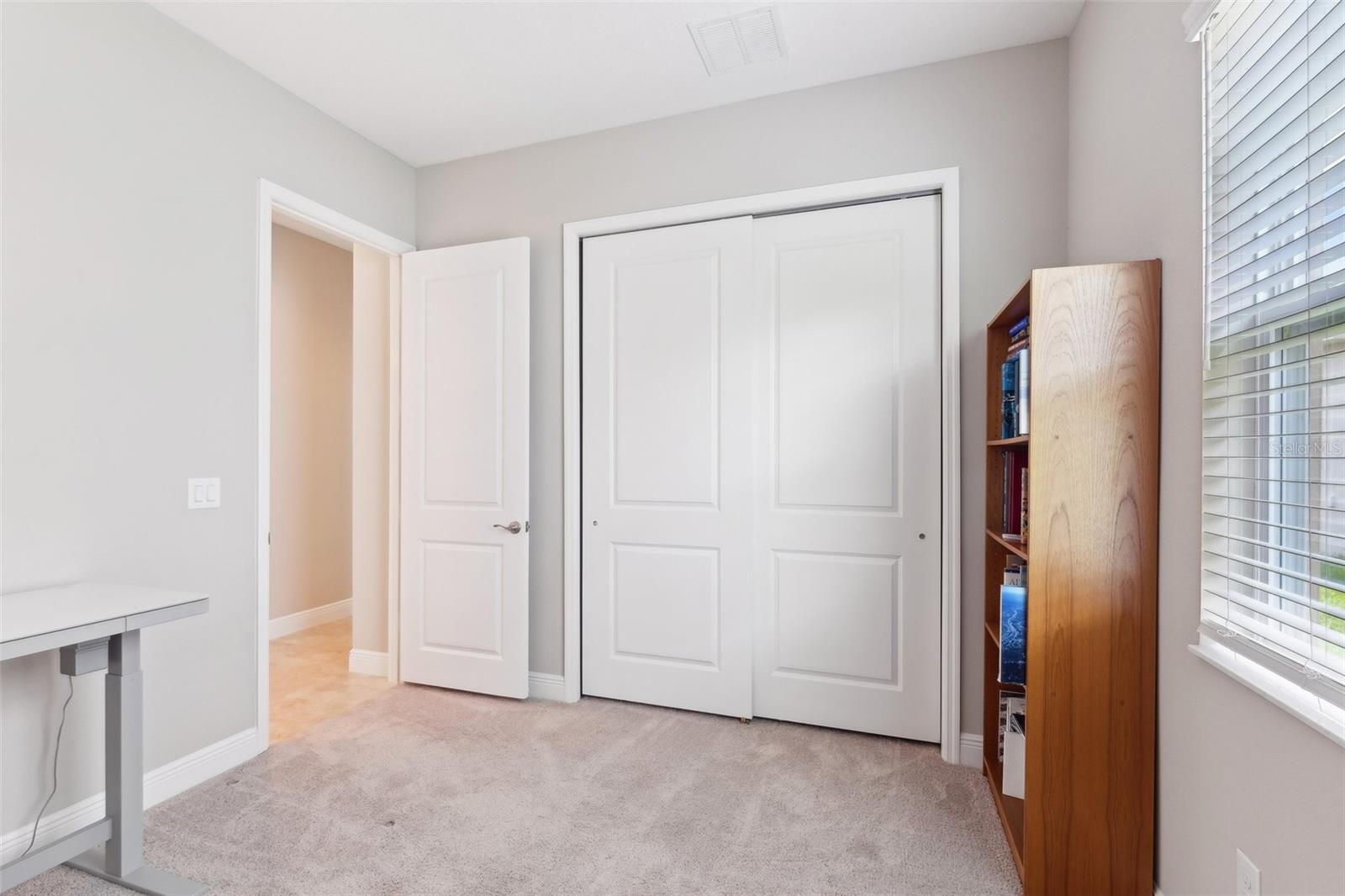 Image 20 of 44 For 30764 Lindentree Drive