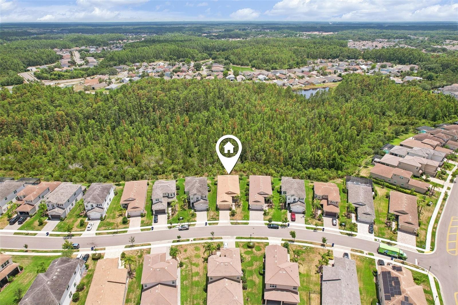 Image 33 of 44 For 30764 Lindentree Drive