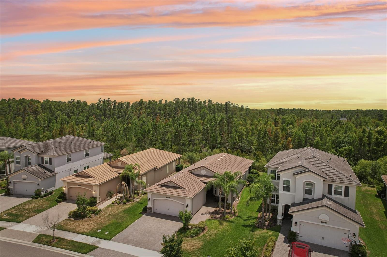 Image 36 of 44 For 30764 Lindentree Drive