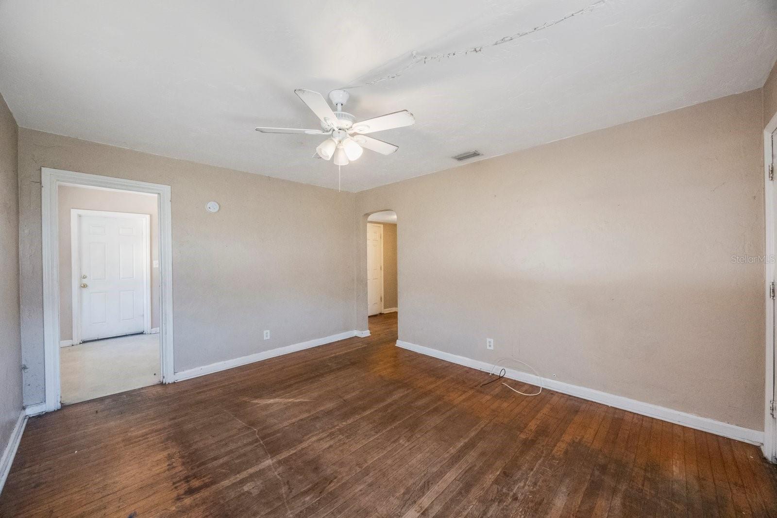 Image 16 of 32 For 513 88th Avenue N