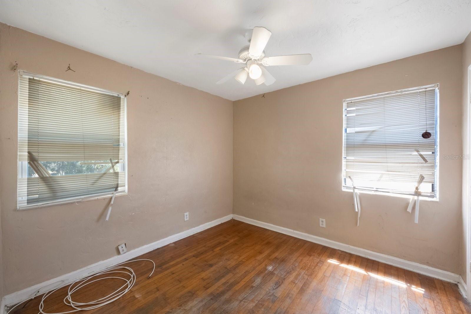 Image 5 of 32 For 513 88th Avenue N