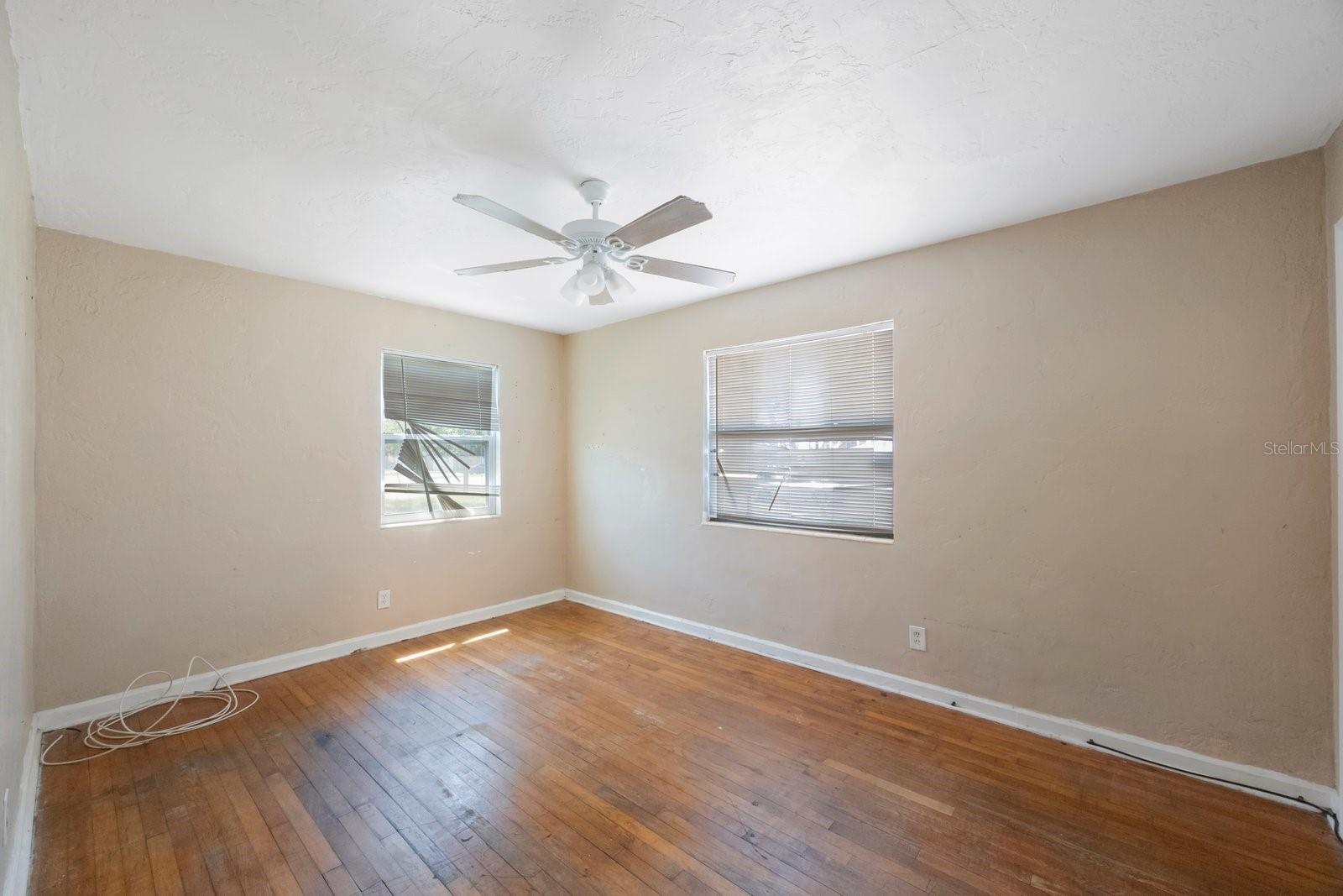 Image 9 of 32 For 513 88th Avenue N
