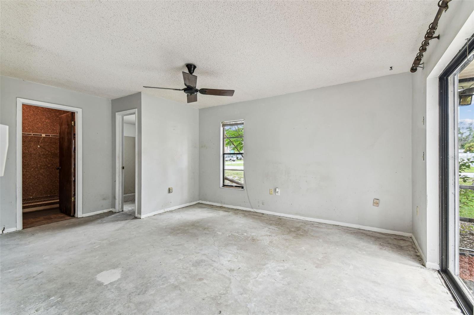 Image 17 of 40 For 2410 Covington Avenue
