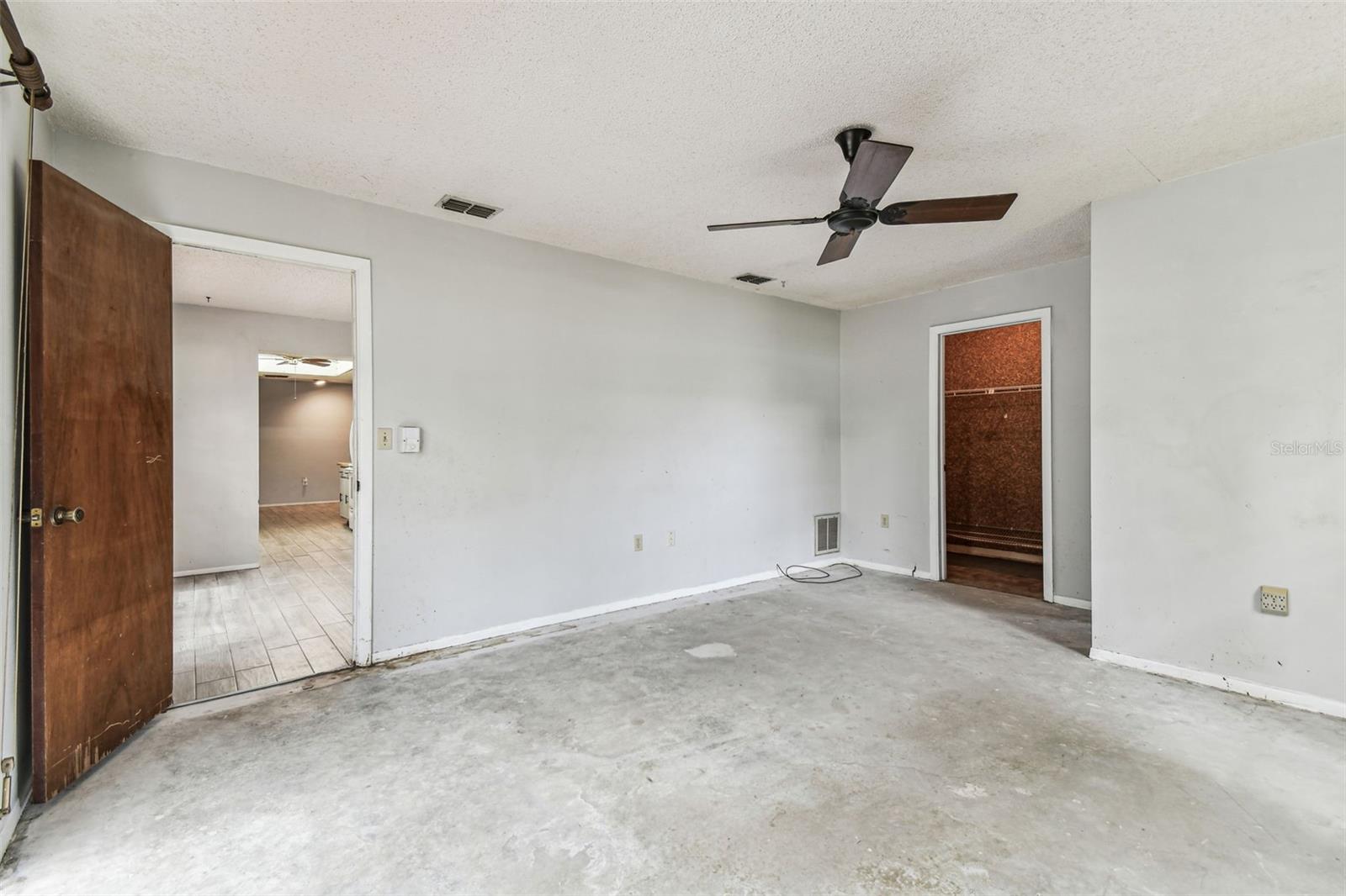 Image 18 of 40 For 2410 Covington Avenue