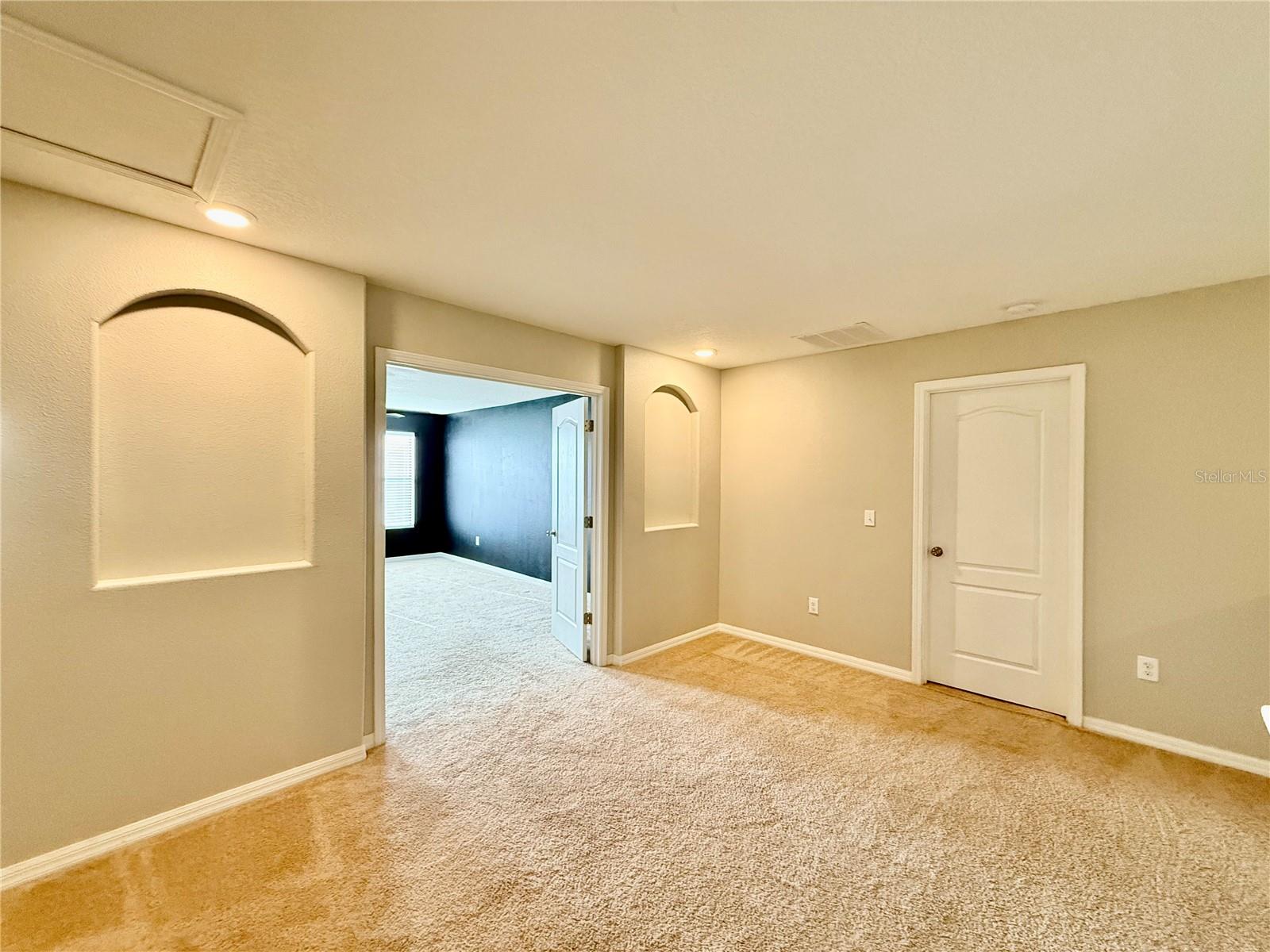 Image 21 of 51 For 13242 Wellington Hills Drive