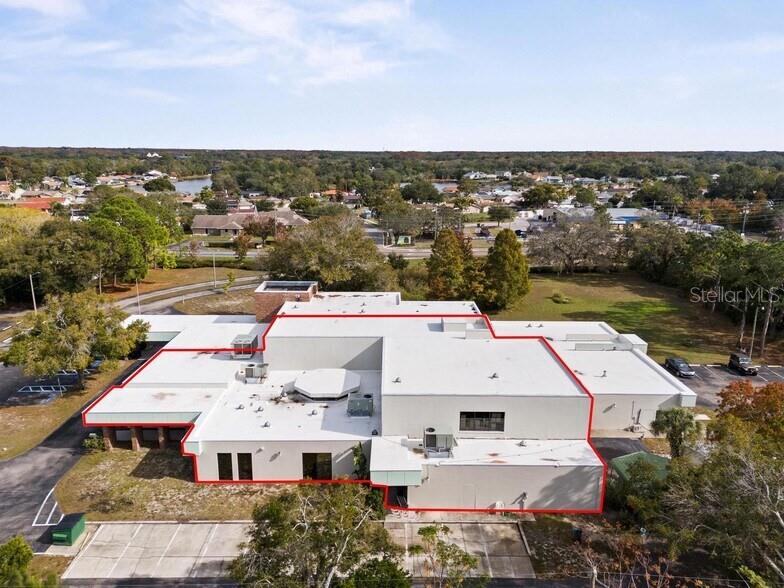 Image 22 of 25 For 2119 Grand Boulevard