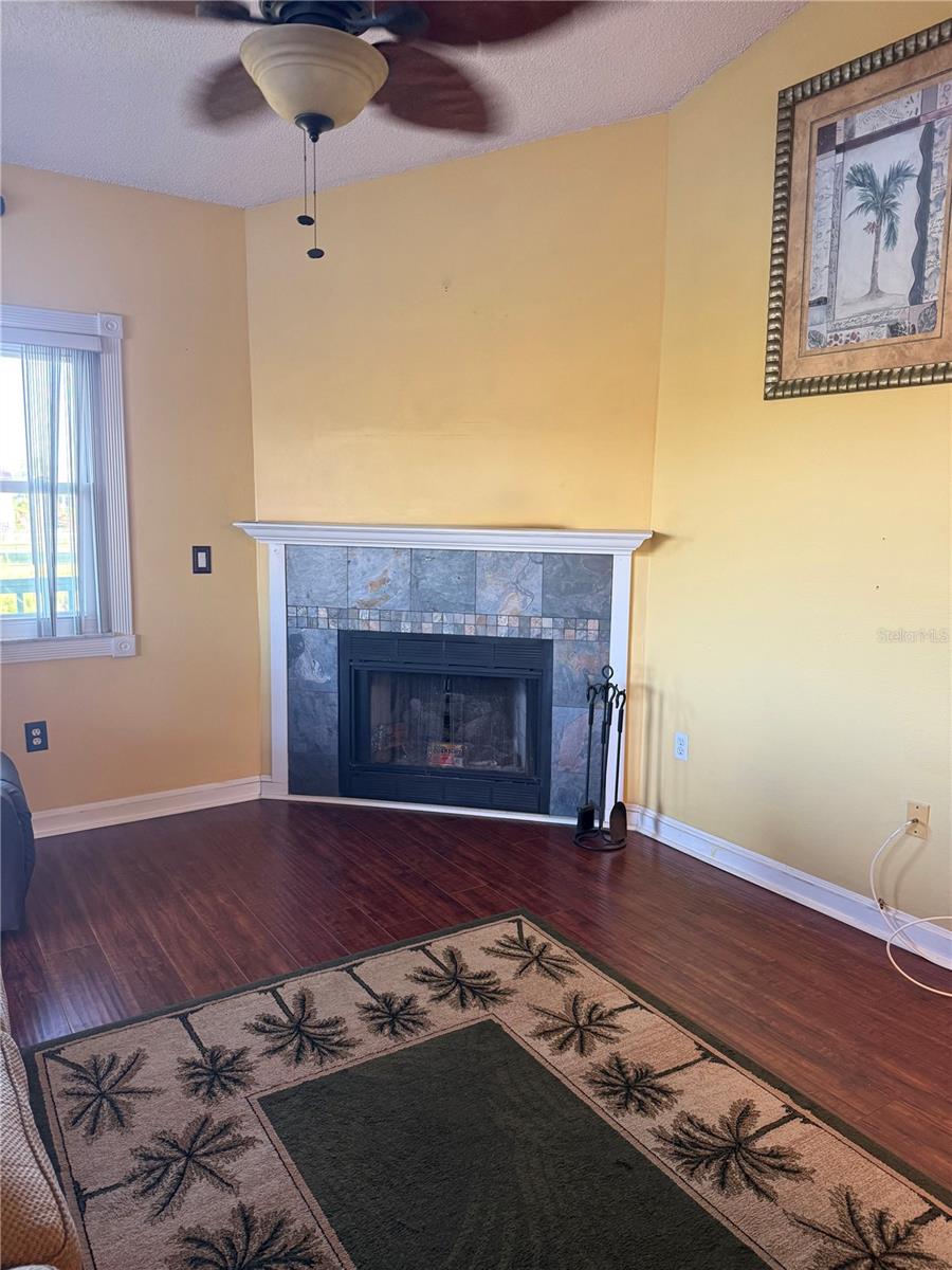 Image 8 of 69 For 3338 Fernleaf Drive