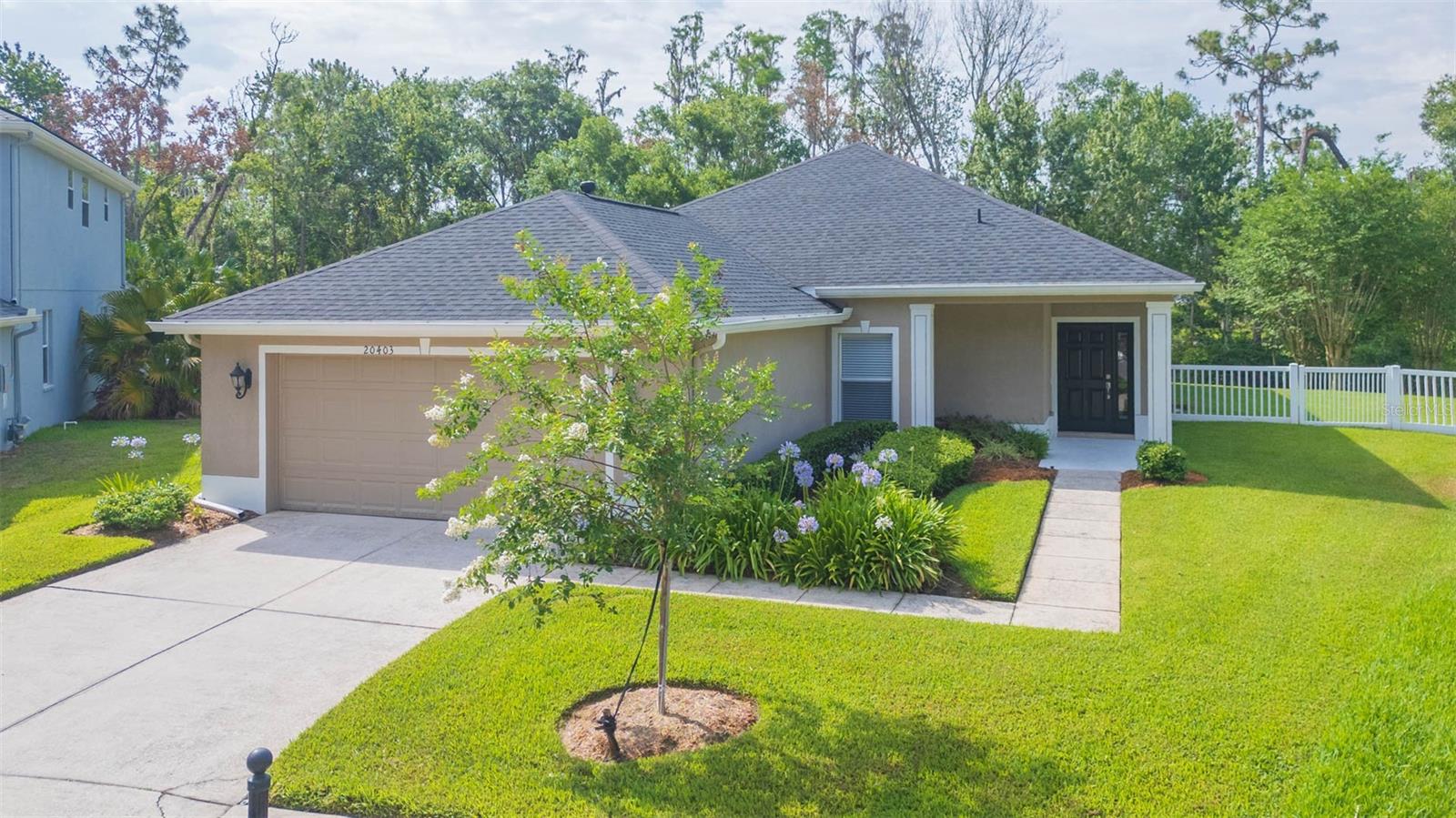 Listing photo id 32 for 20403 Sultana Court