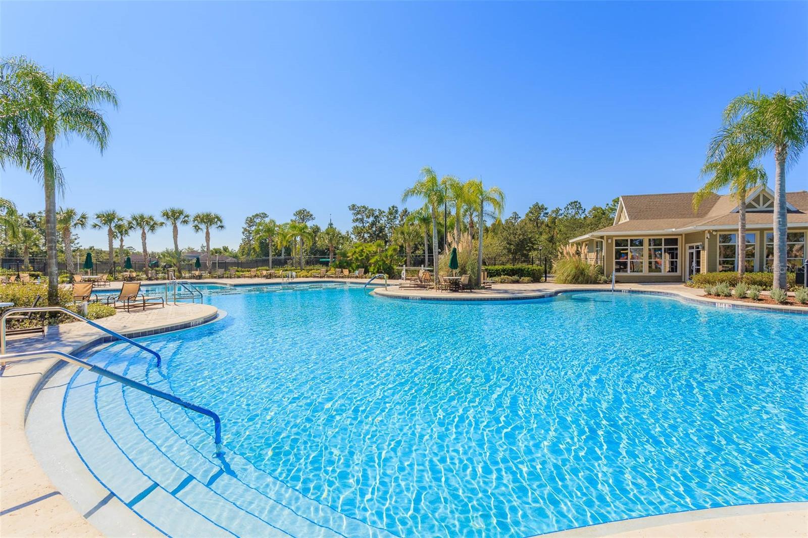 Listing photo id 42 for 20403 Sultana Court