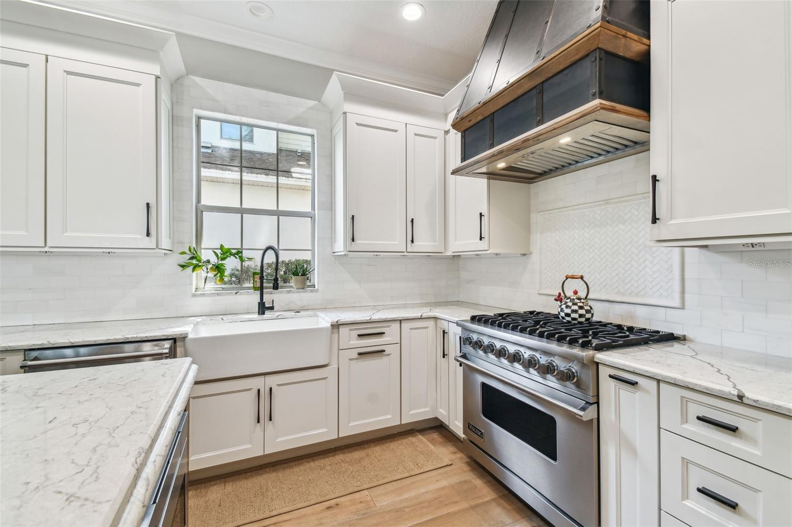 Image 4 of 65 For 3209 Morrison Avenue