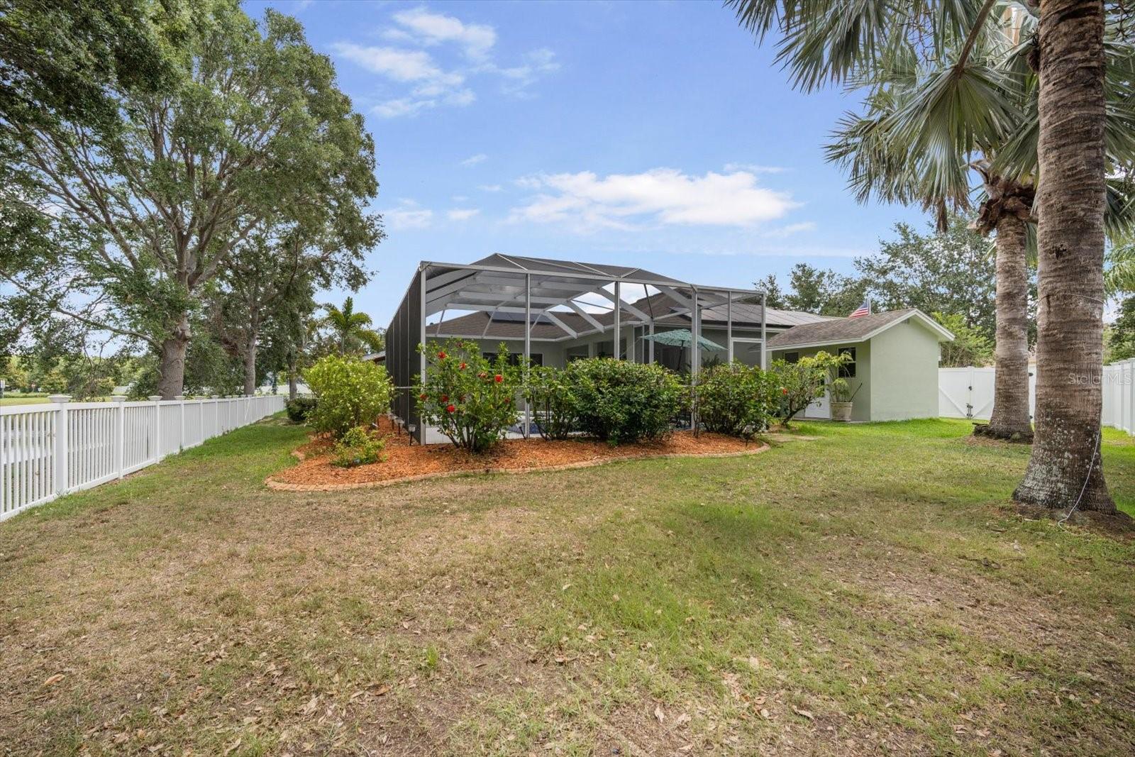 Listing photo id 20 for 10709 Rockledge View Drive