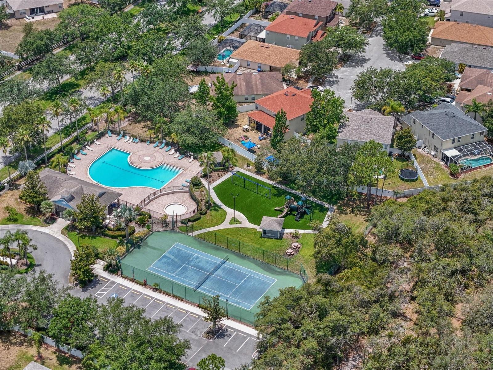Listing photo id 22 for 10709 Rockledge View Drive