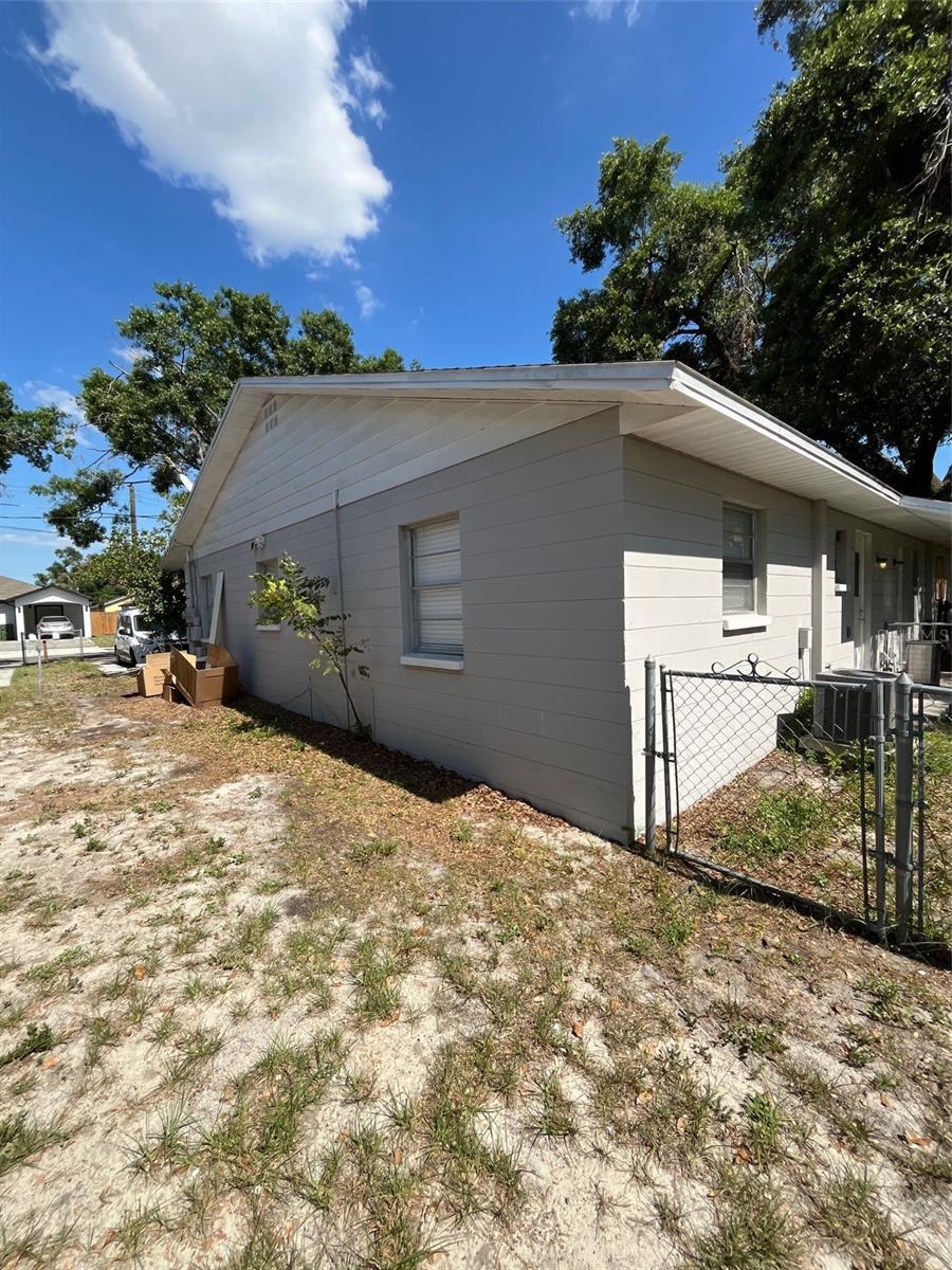Image 2 of 11 For 3614 Phillips Street B
