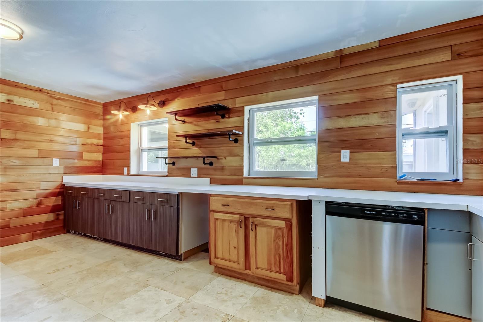 Image 12 of 55 For 1242 Bermuda Street
