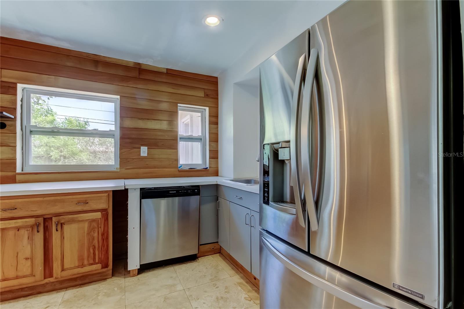 Image 13 of 55 For 1242 Bermuda Street
