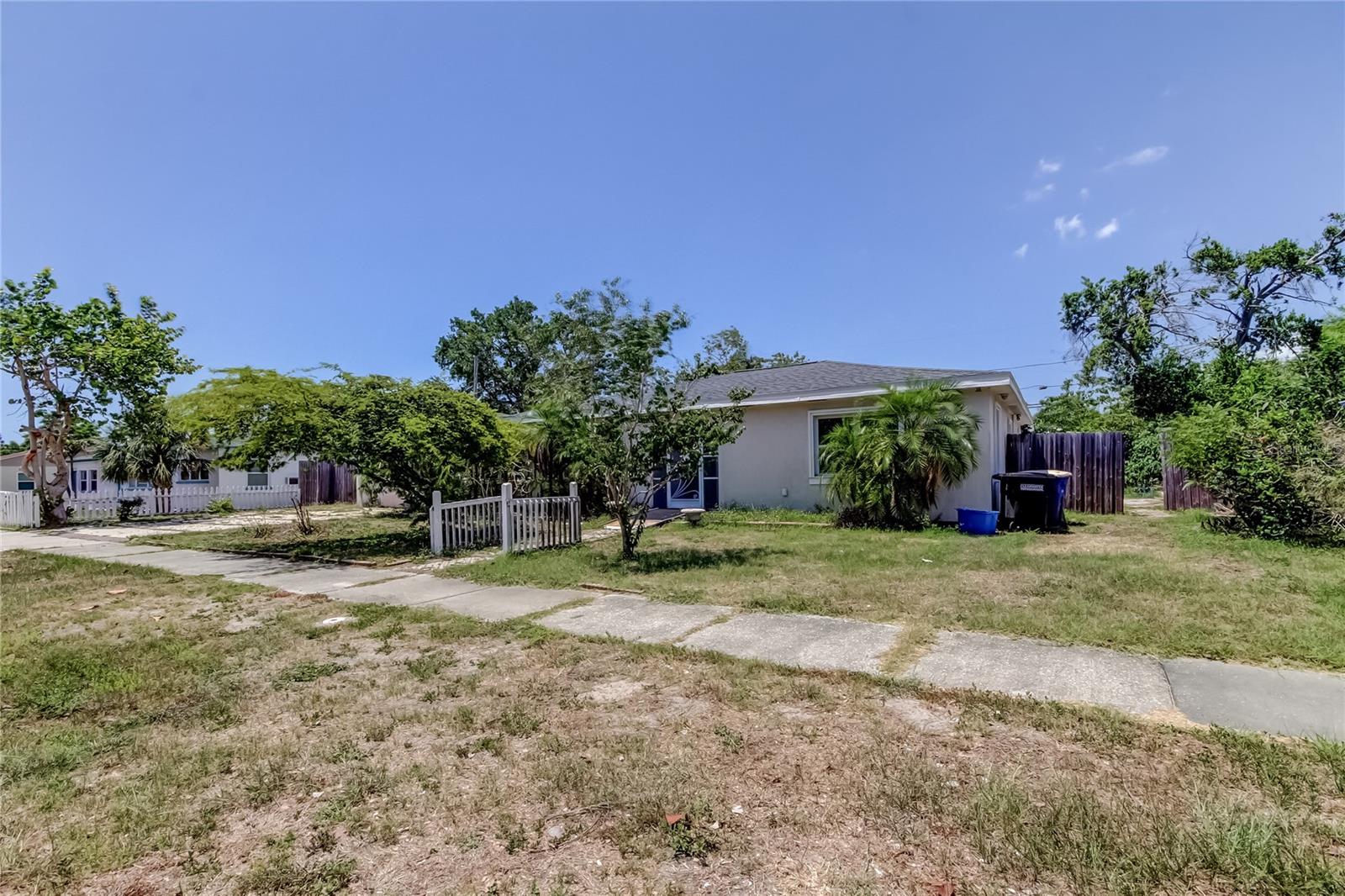 Image 2 of 55 For 1242 Bermuda Street