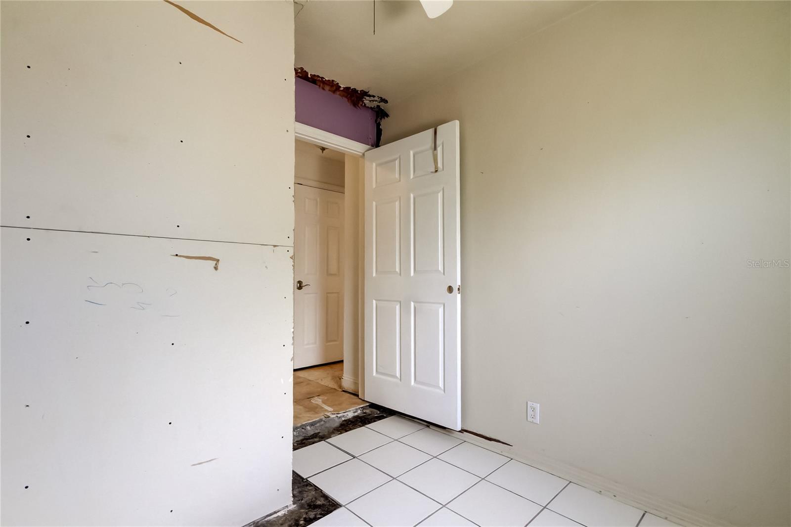 Image 36 of 55 For 1242 Bermuda Street