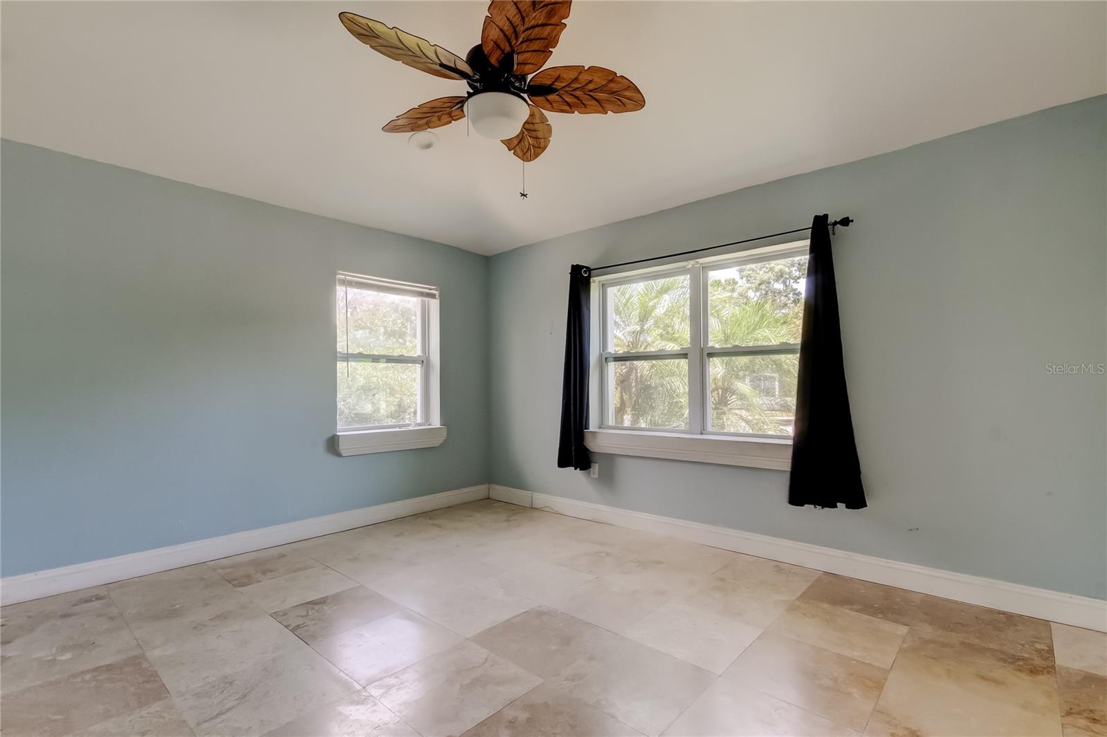 Image 42 of 55 For 1242 Bermuda Street