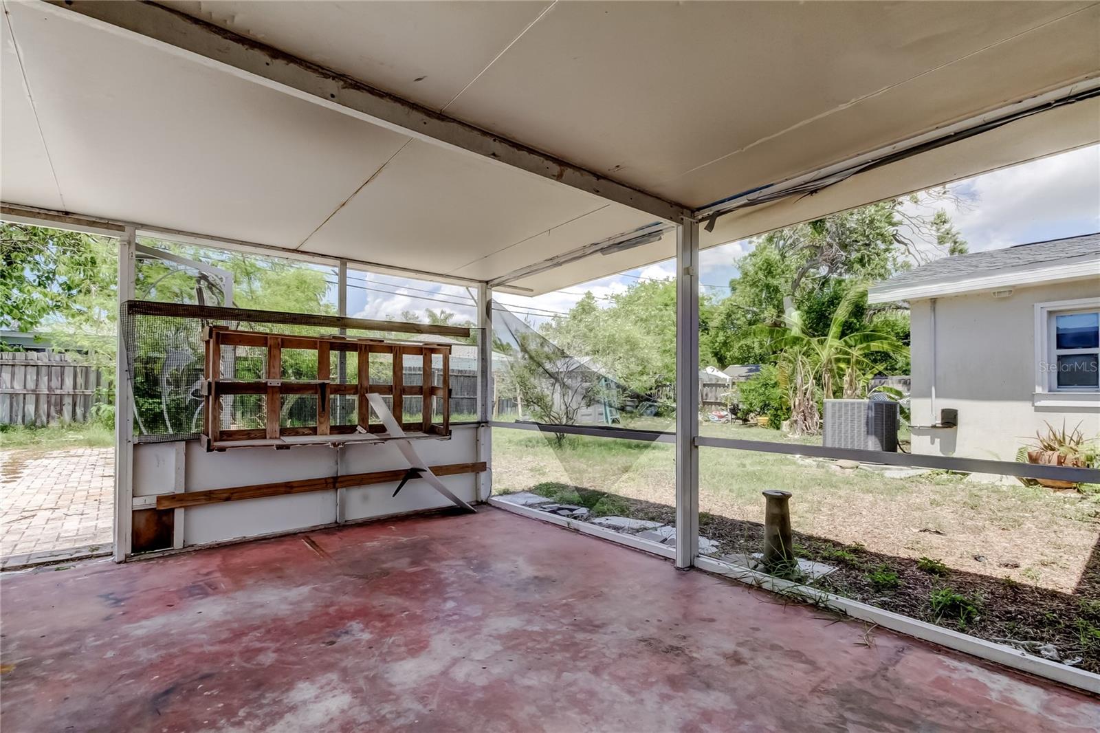 Image 45 of 55 For 1242 Bermuda Street