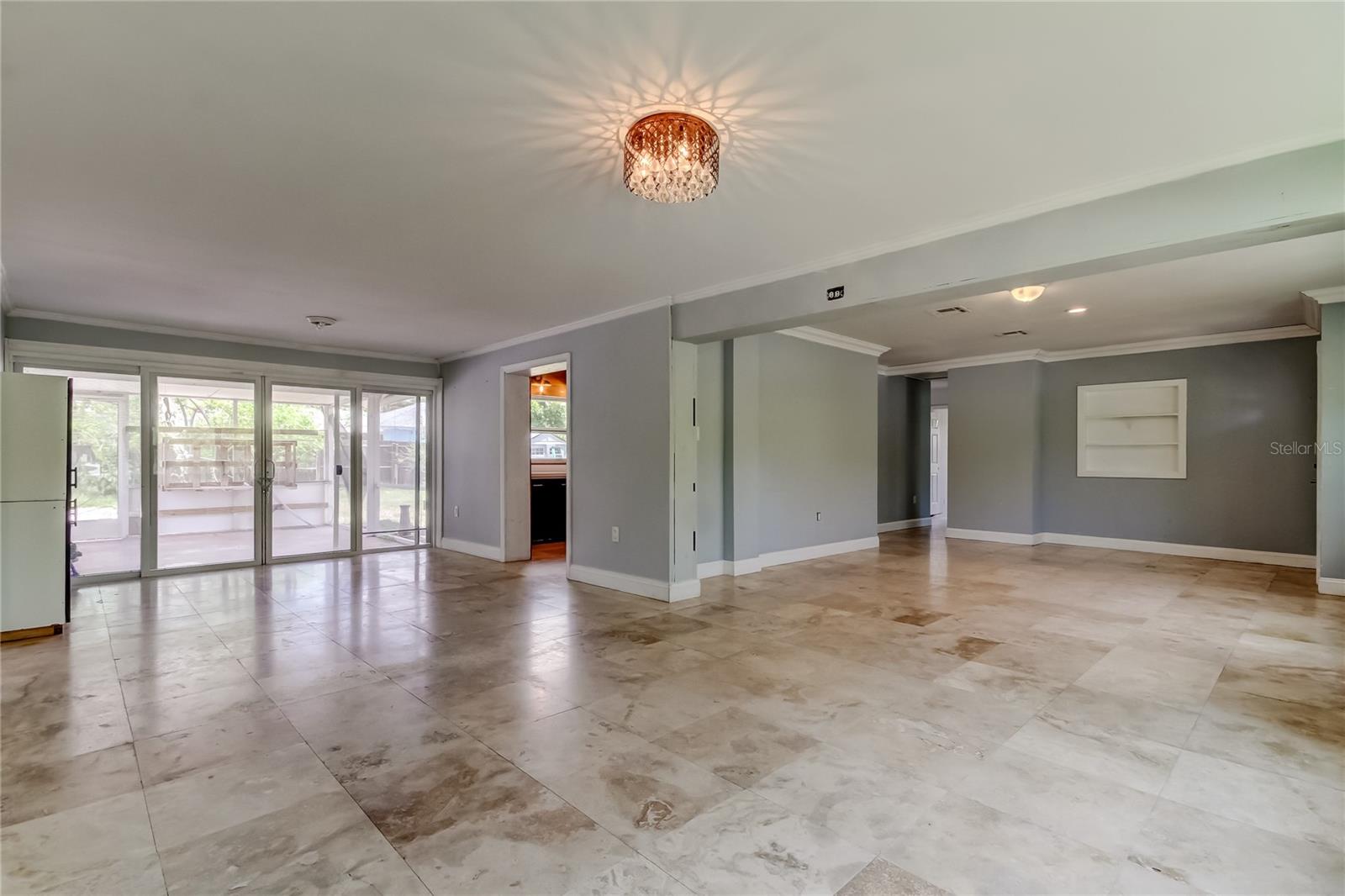 Image 5 of 55 For 1242 Bermuda Street