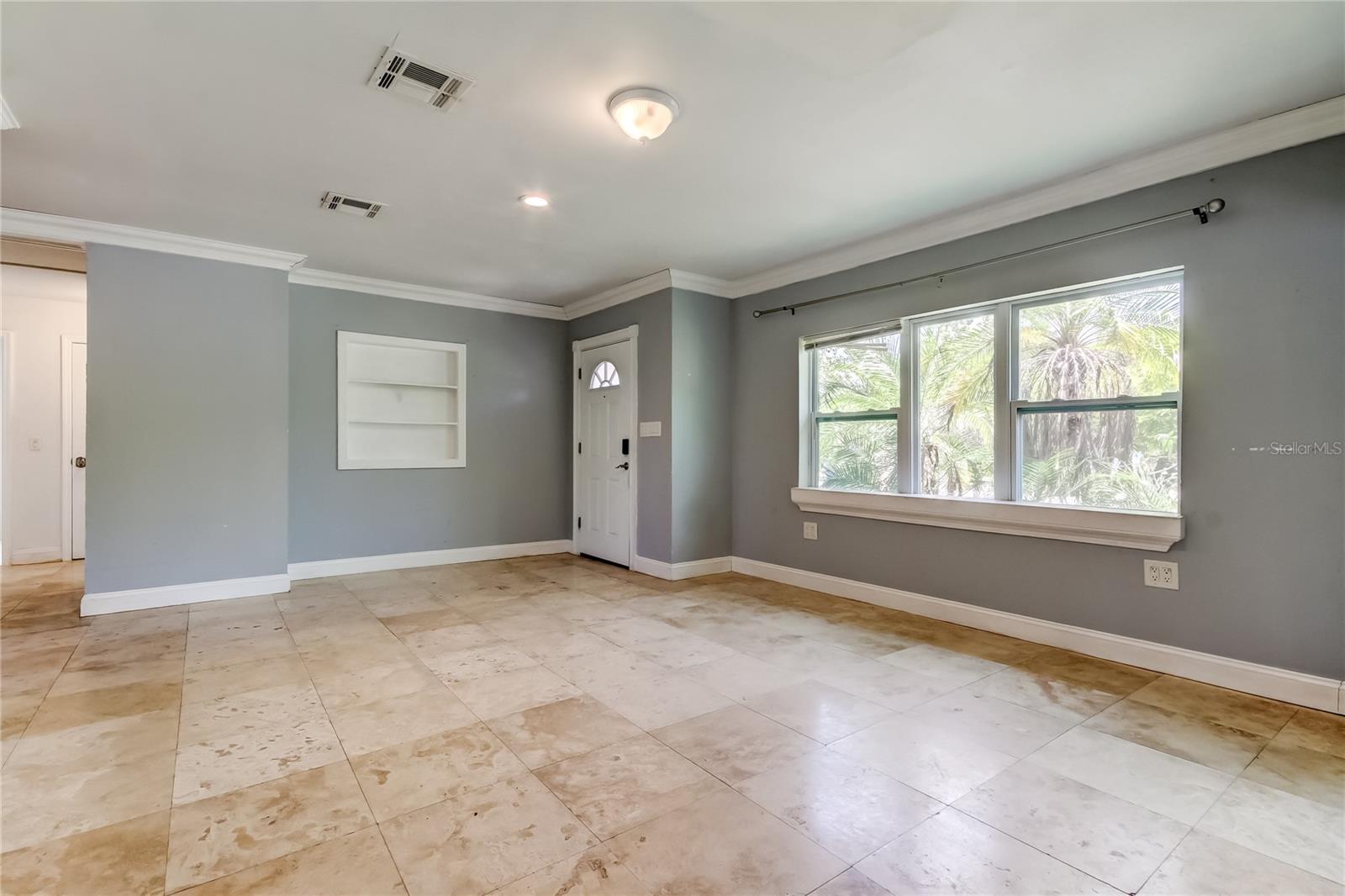 Image 8 of 55 For 1242 Bermuda Street