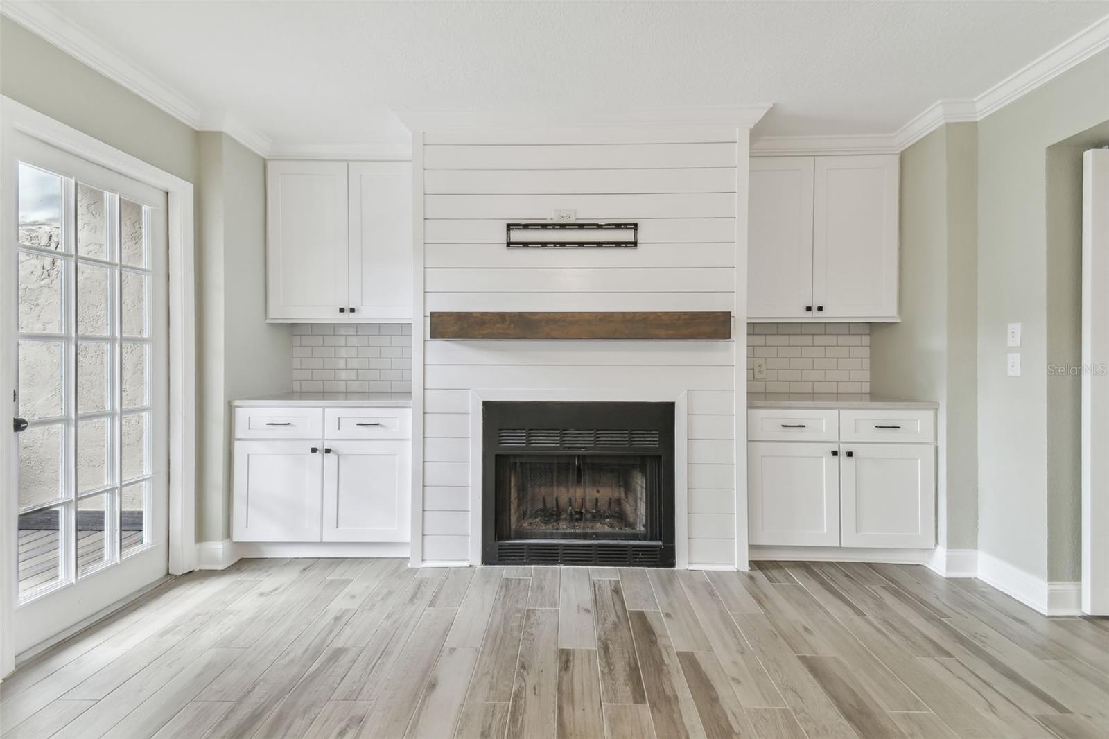 Image 11 of 30 For 2702 Paxton Avenue D