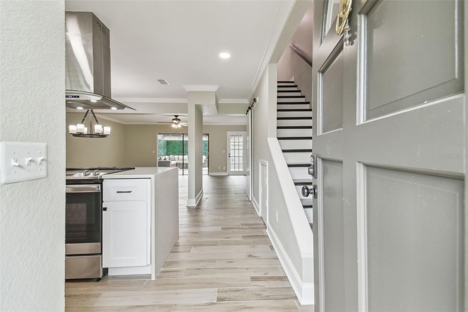 Image 3 of 30 For 2702 Paxton Avenue D
