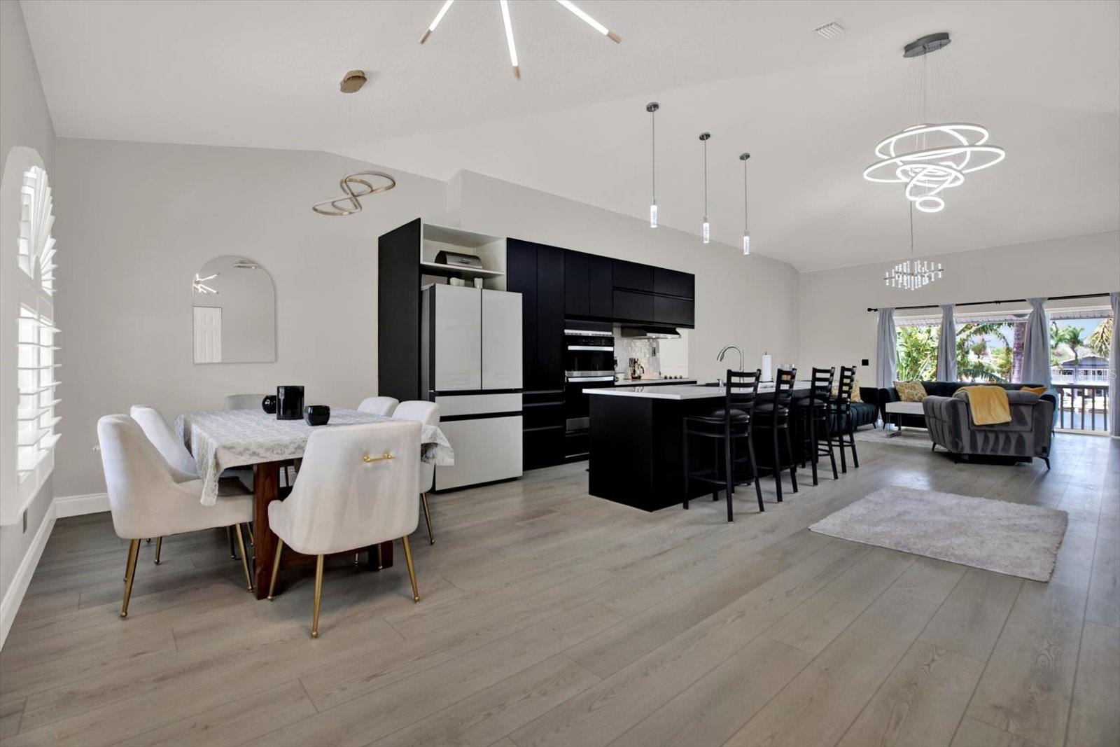 Image 9 of 51 For 5331 Bayou Grande Boulevard Ne