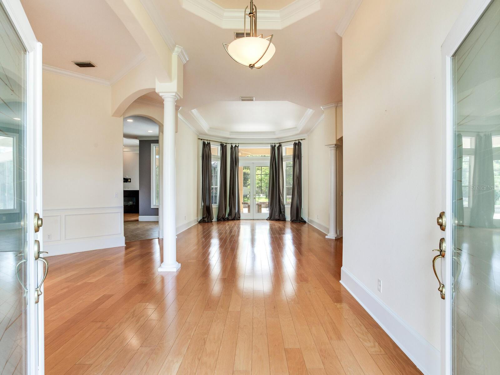 Listing photo id 15 for 10504 Echo Lake Drive