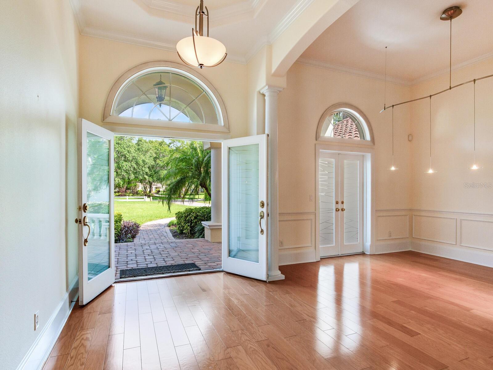 Listing photo id 16 for 10504 Echo Lake Drive